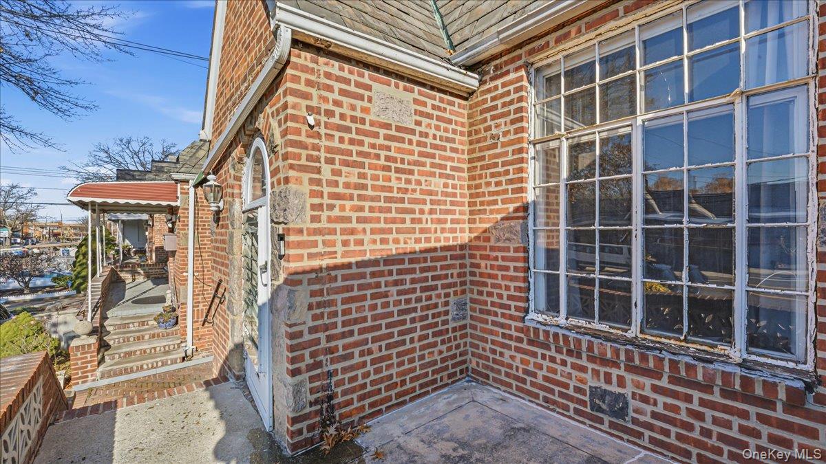 #3 photo, 54-09 80th Street, कुईंस Elmhurst , NY 11373