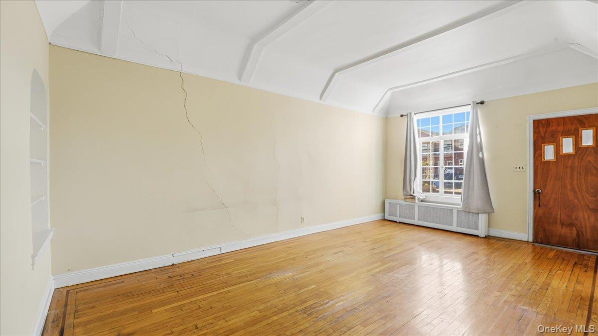 #5 photo, 54-09 80th Street, कुईंस Elmhurst , NY 11373