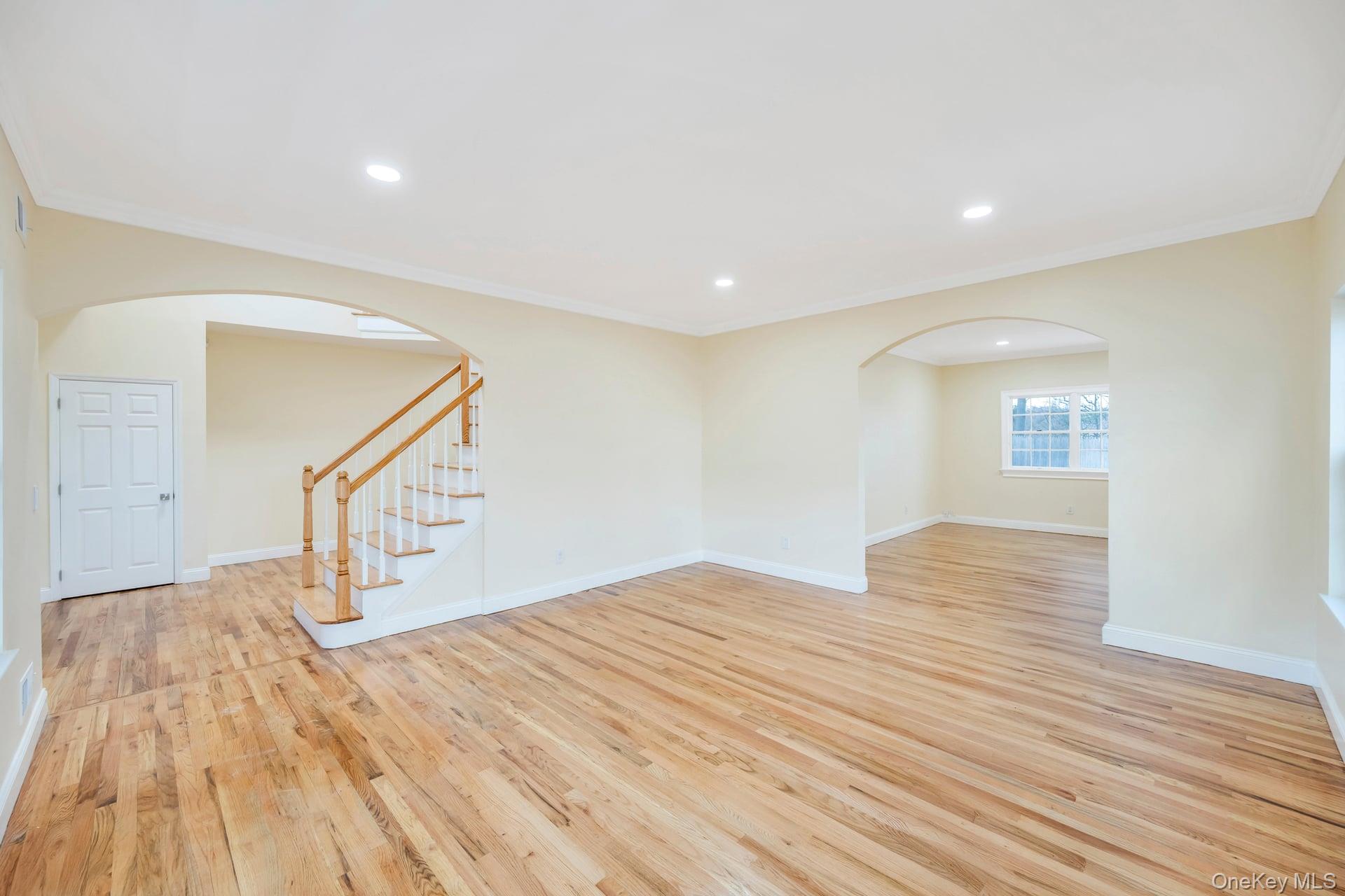 #15 photo, 1 Crystal Court, सफ़ोक काउंटी Smithtown , NY 11787