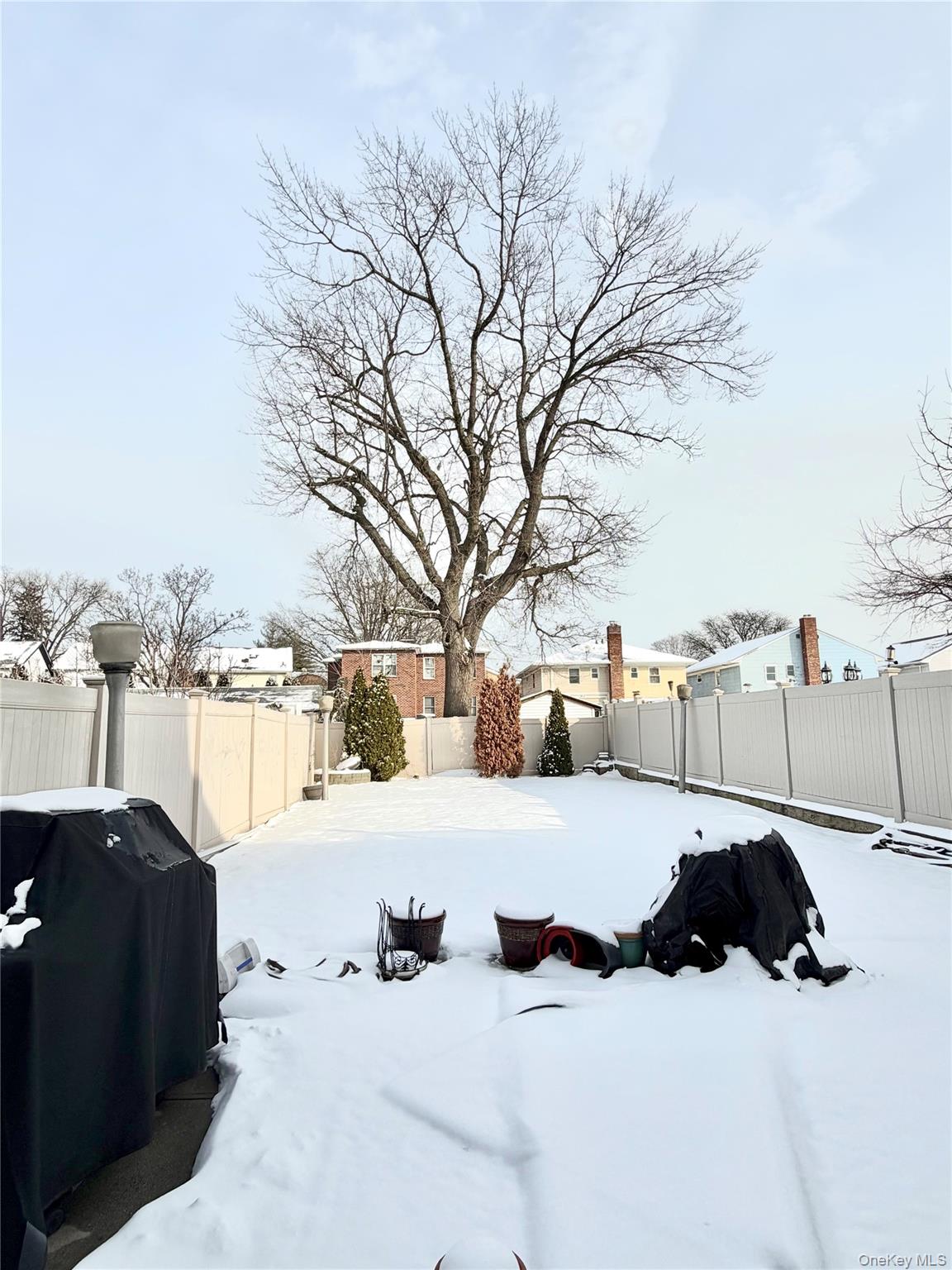 #13 photo, 15-63 Murray Street, कुईंस Whitestone , NY 11357