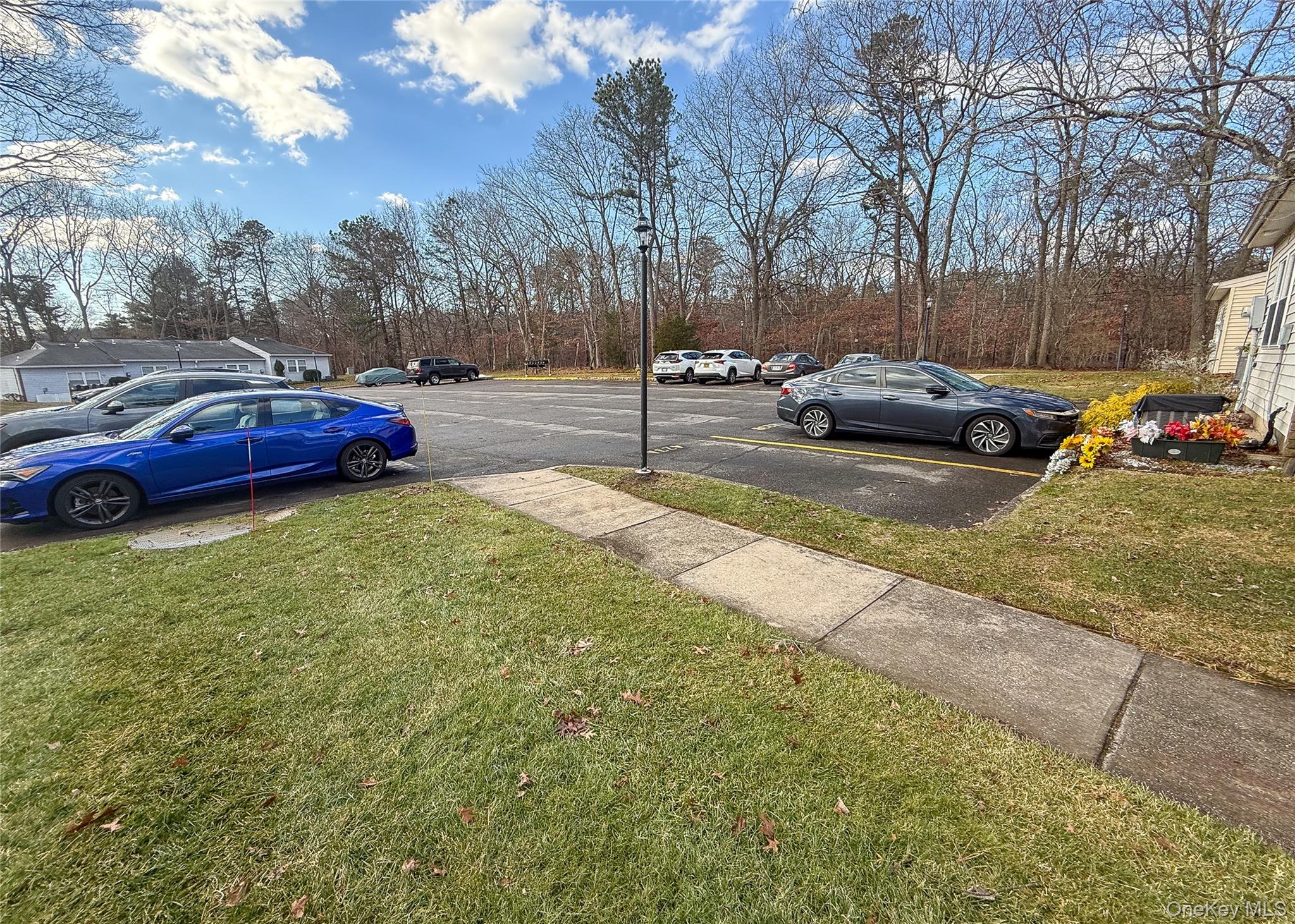 #13 photo, 423 Woodbridge Drive, सफ़ोक काउंटी Ridge , NY 11961