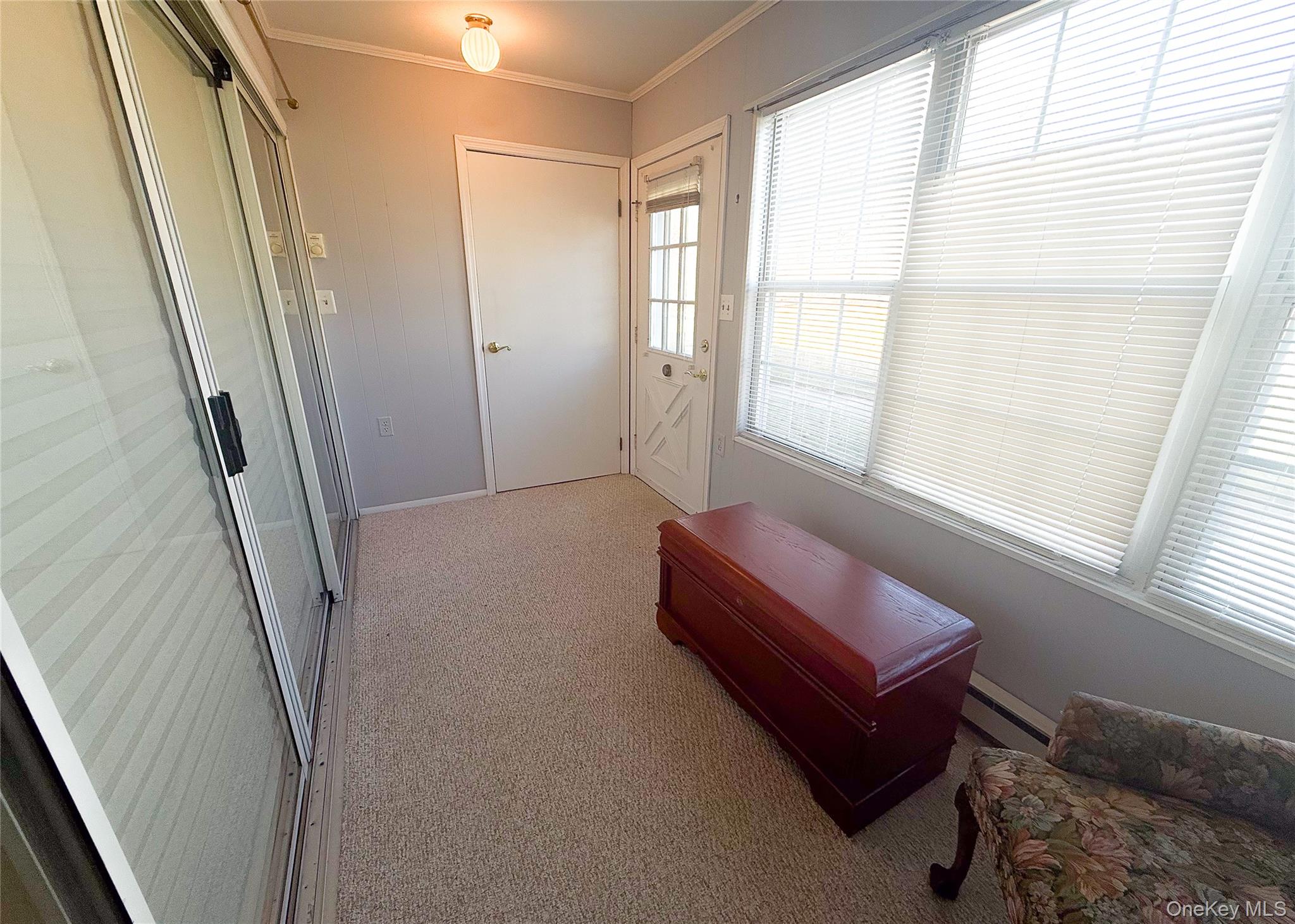 #3 photo, 423 Woodbridge Drive, सफ़ोक काउंटी Ridge , NY 11961