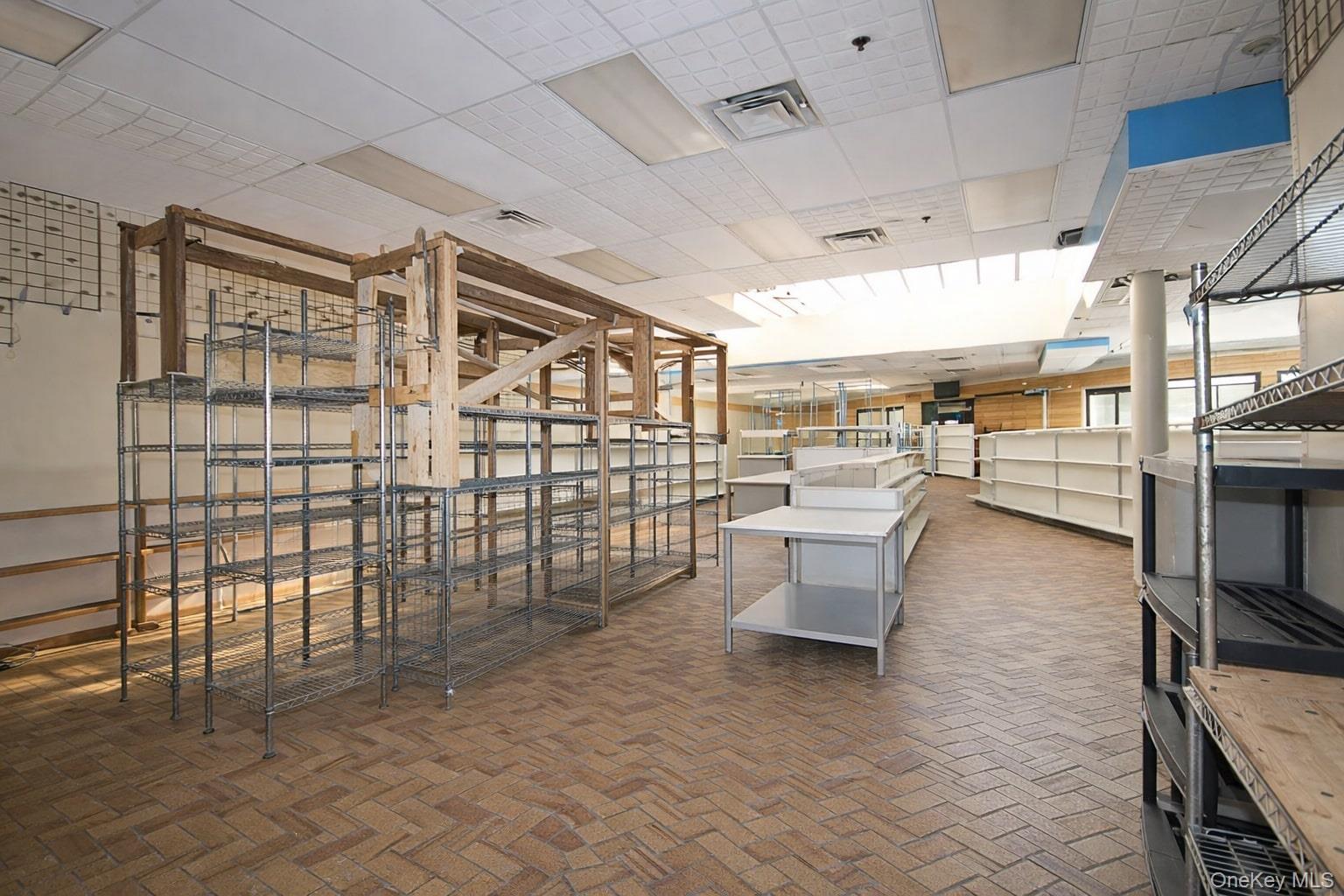 #9 photo, 109-15 Rockaway Boulevard, קווינס South Ozone Park , NY 11420