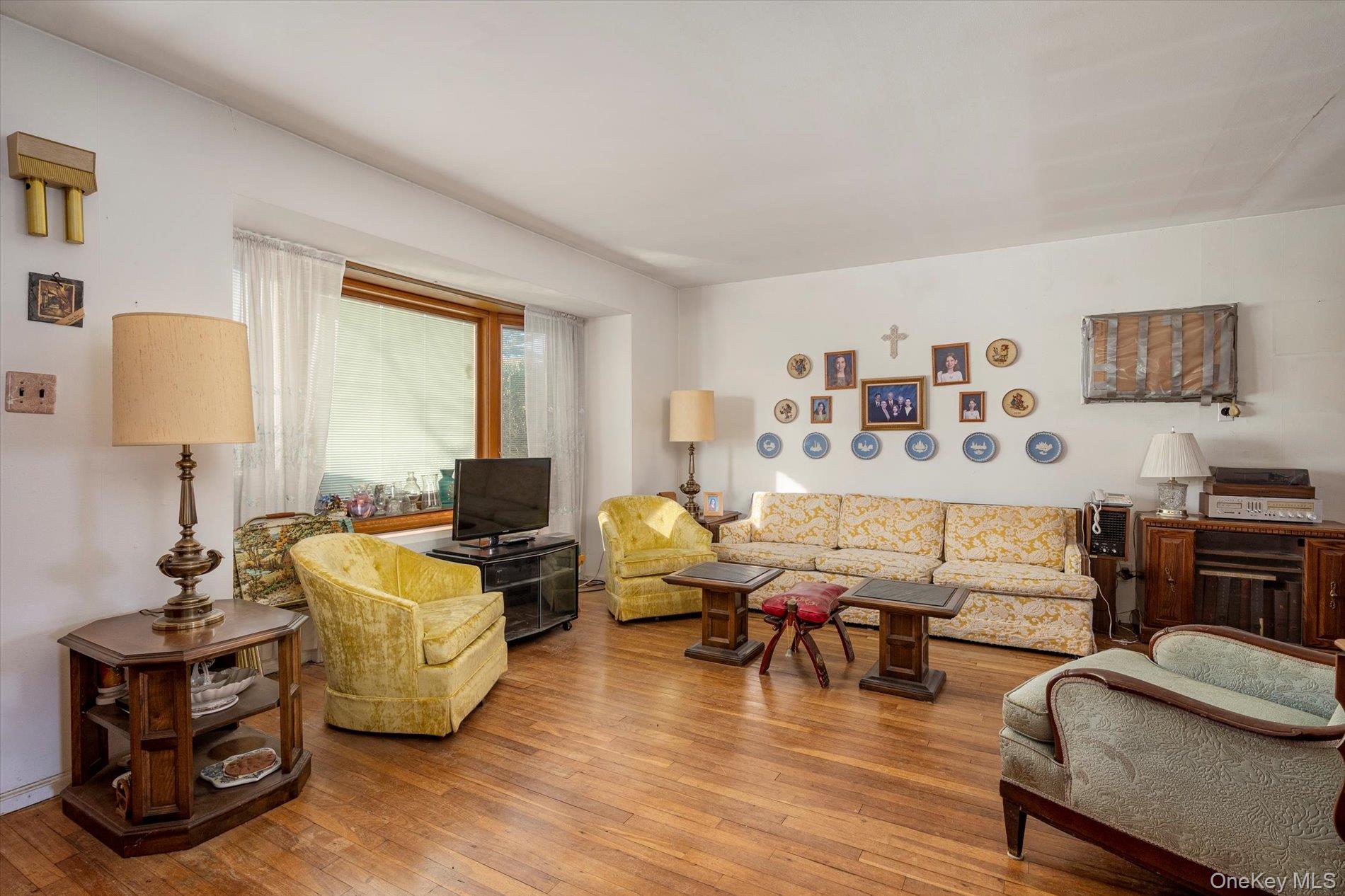 #5 photo, 285 Southwood Circle, Нассау ‖ Syosset , NY 11791