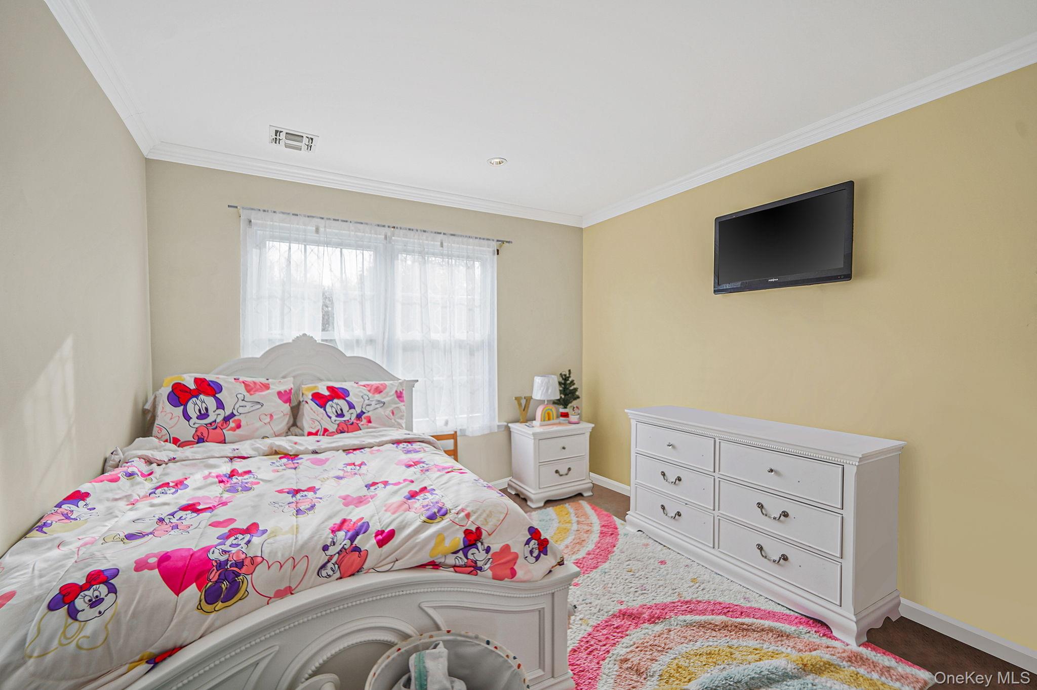 #15 photo, 31 Southaven Avenue, सफ़ोक काउंटी Mastic , NY 11950