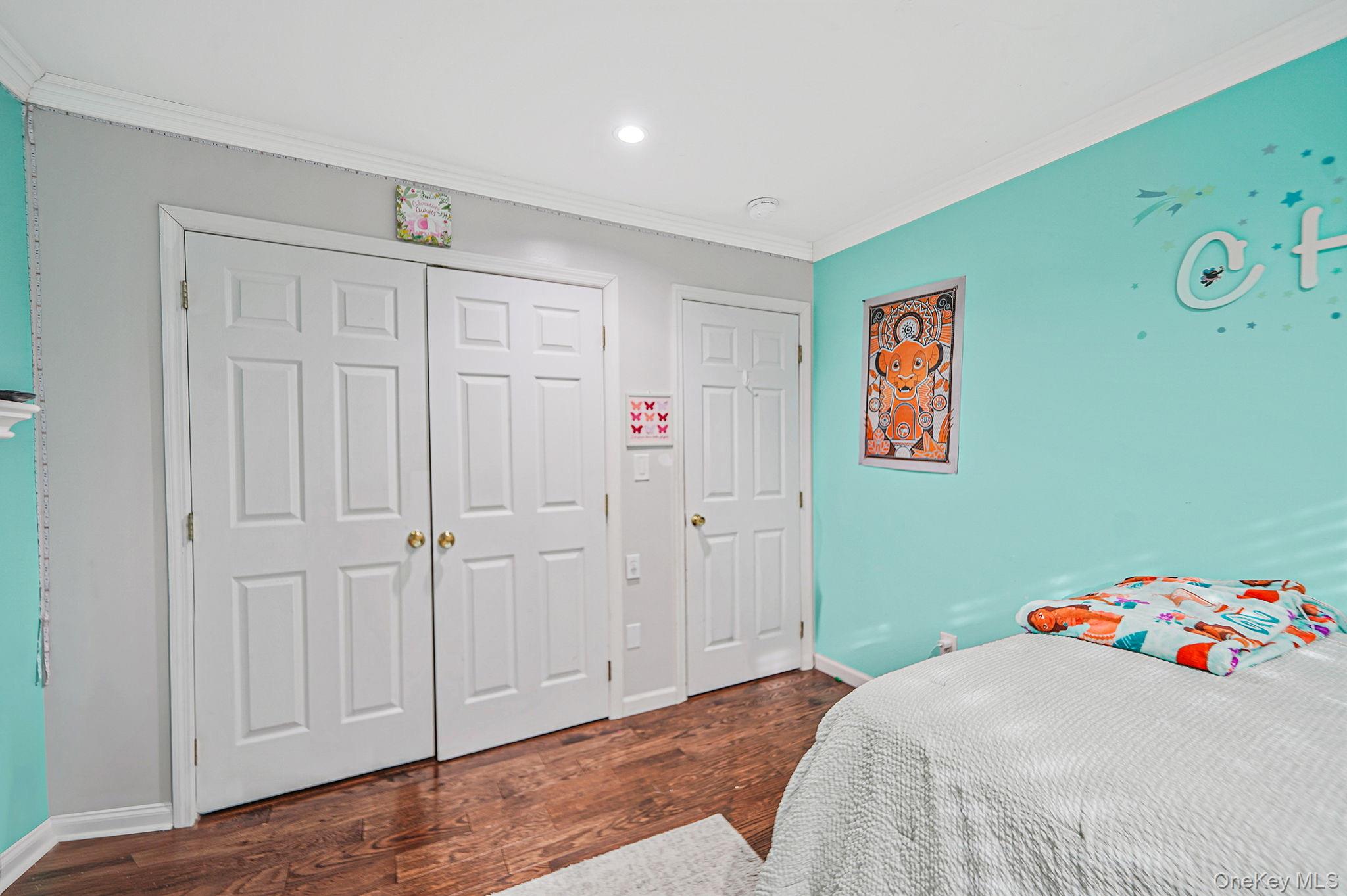 #20 photo, 31 Southaven Avenue, सफ़ोक काउंटी Mastic , NY 11950