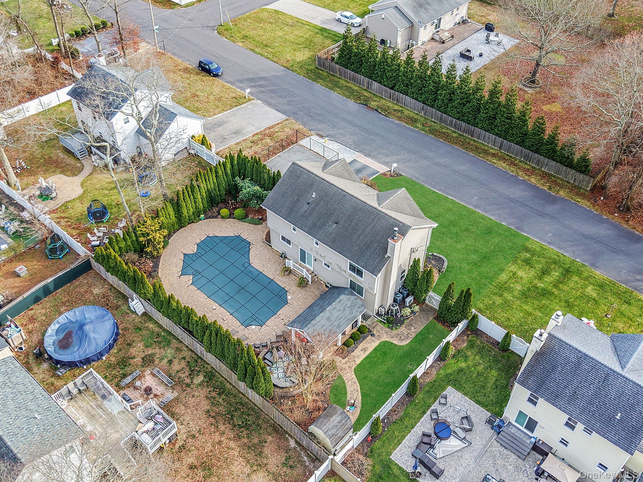 #4 photo, 31 Southaven Avenue, सफ़ोक काउंटी Mastic , NY 11950