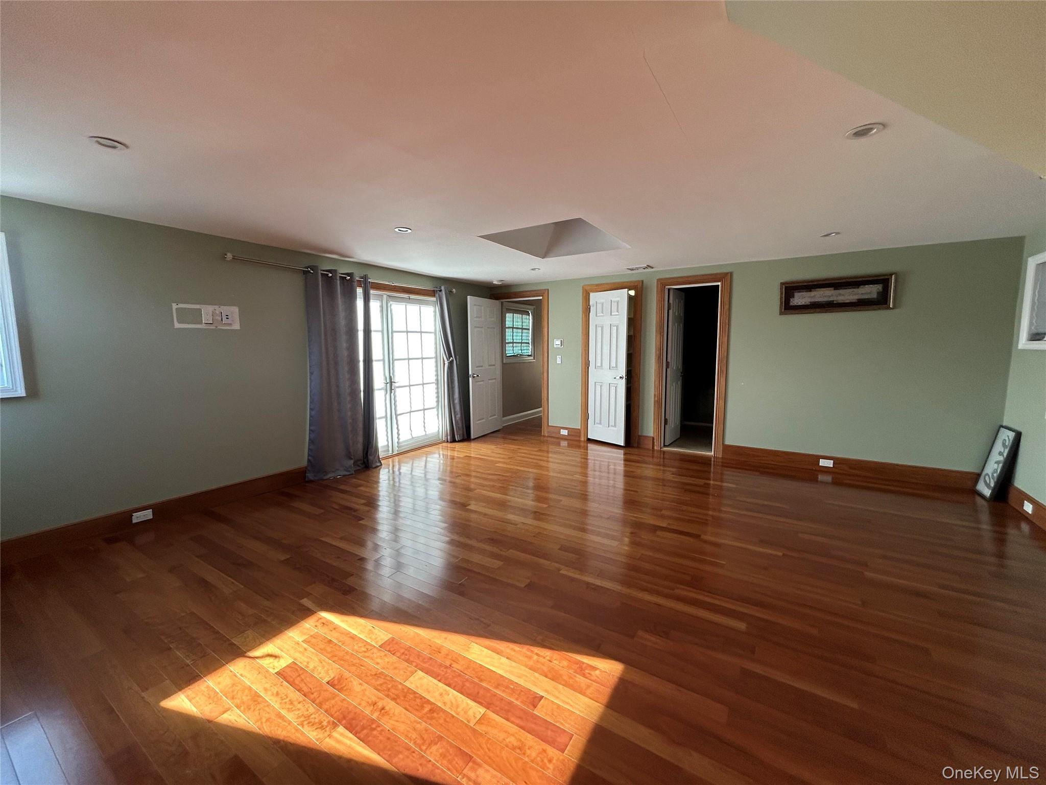 #12 photo, 183 Tahlulah Lane, सफ़ोक काउंटी West Islip , NY 11795