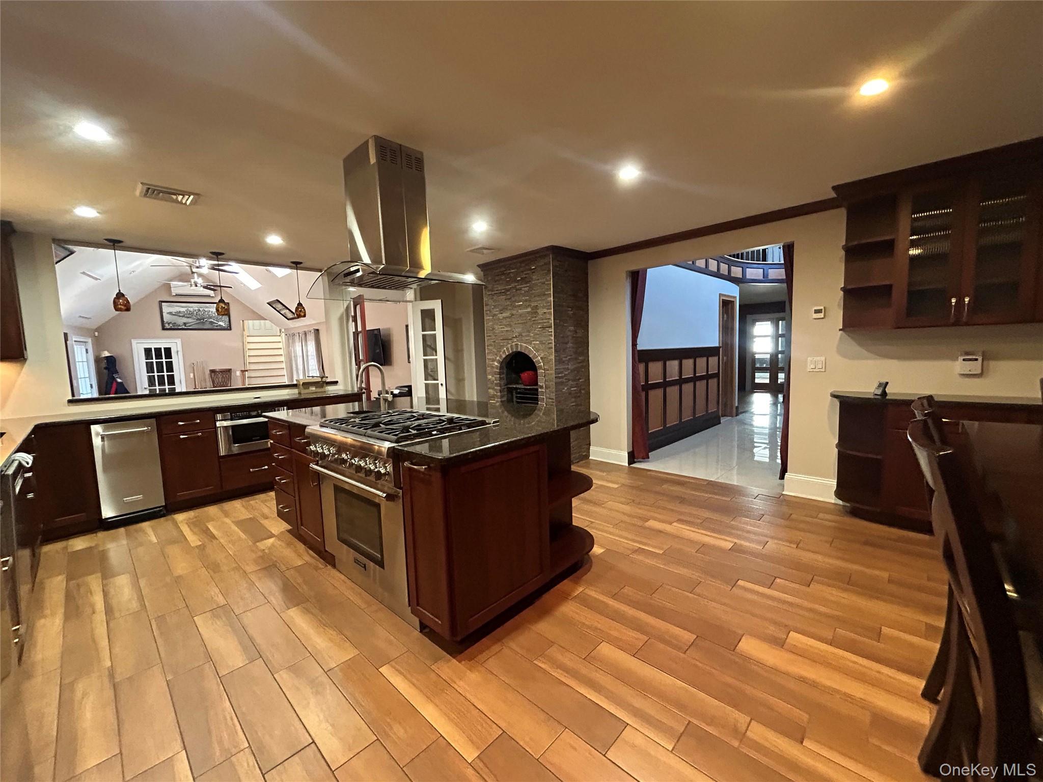 #15 photo, 183 Tahlulah Lane, सफ़ोक काउंटी West Islip , NY 11795