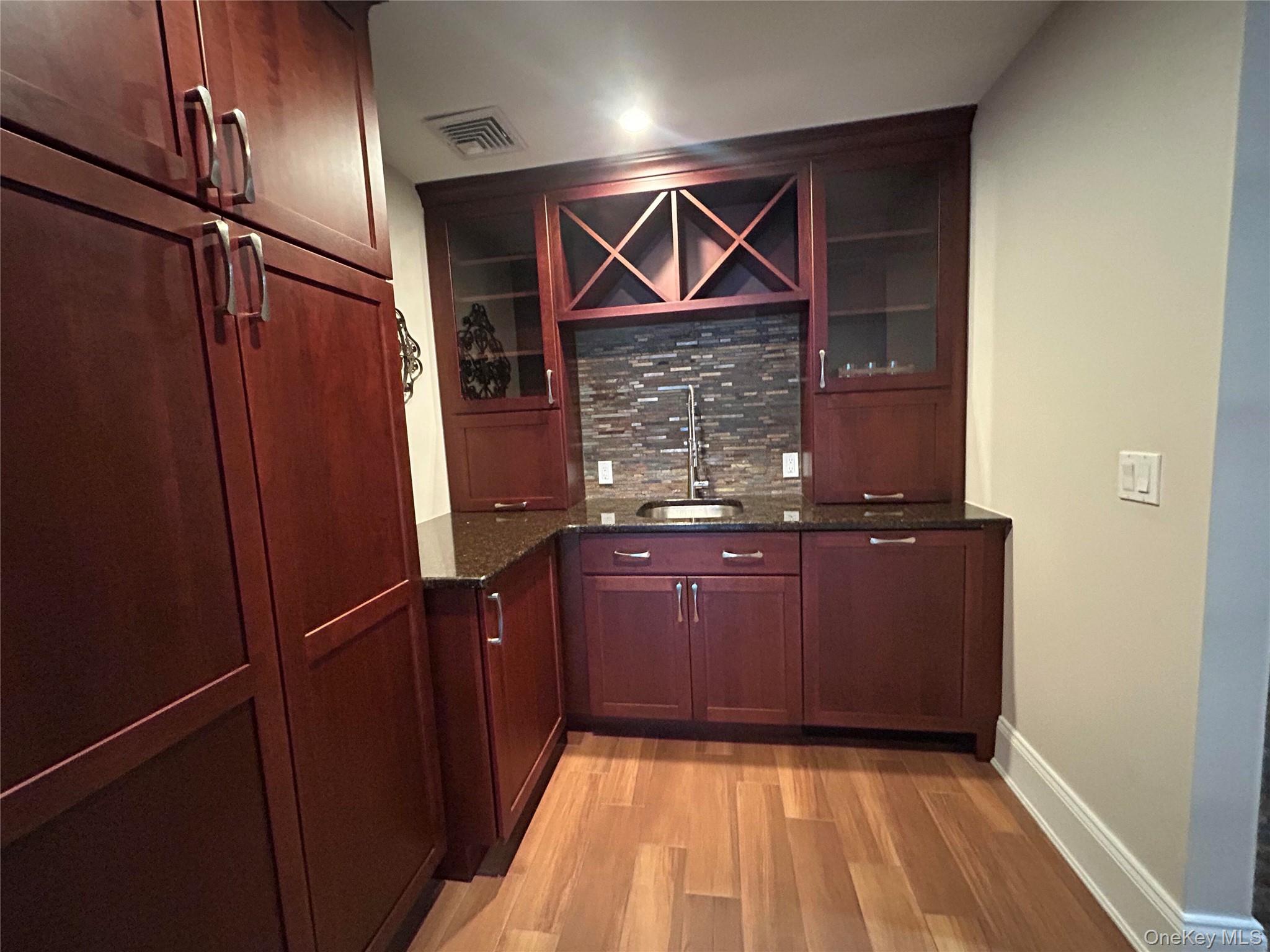 #16 photo, 183 Tahlulah Lane, सफ़ोक काउंटी West Islip , NY 11795