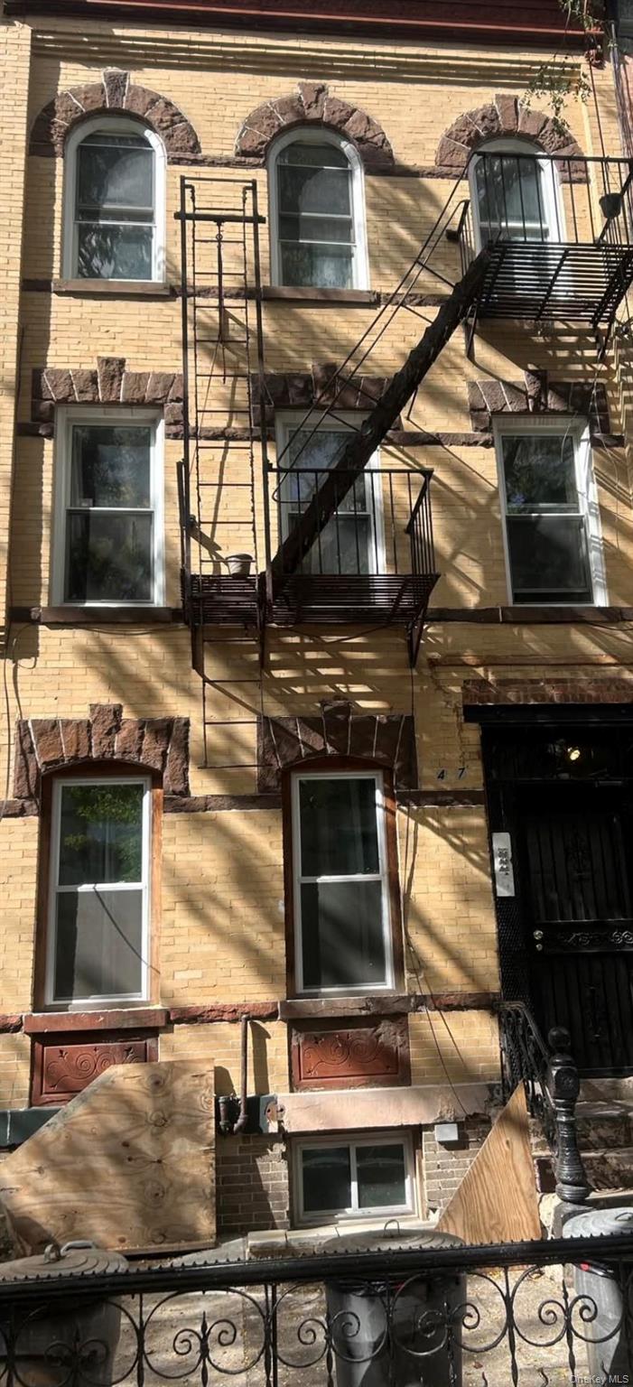 #1 photo, 417 Menahan Street, הברונקס Brooklyn , NY 11237