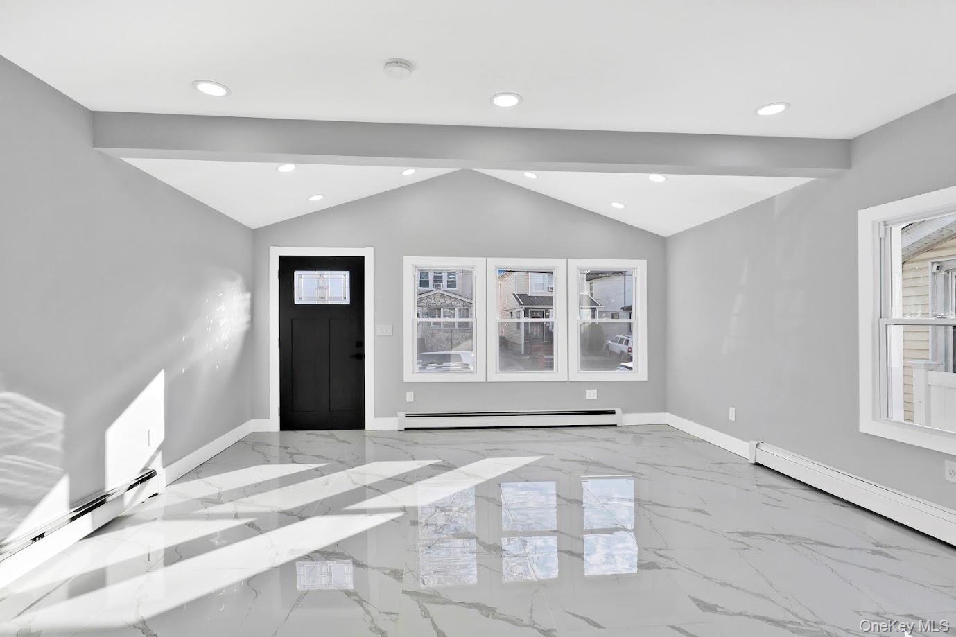 #3 photo, 10920 221st Street, Куинс ‖ Queens Village , NY 11429