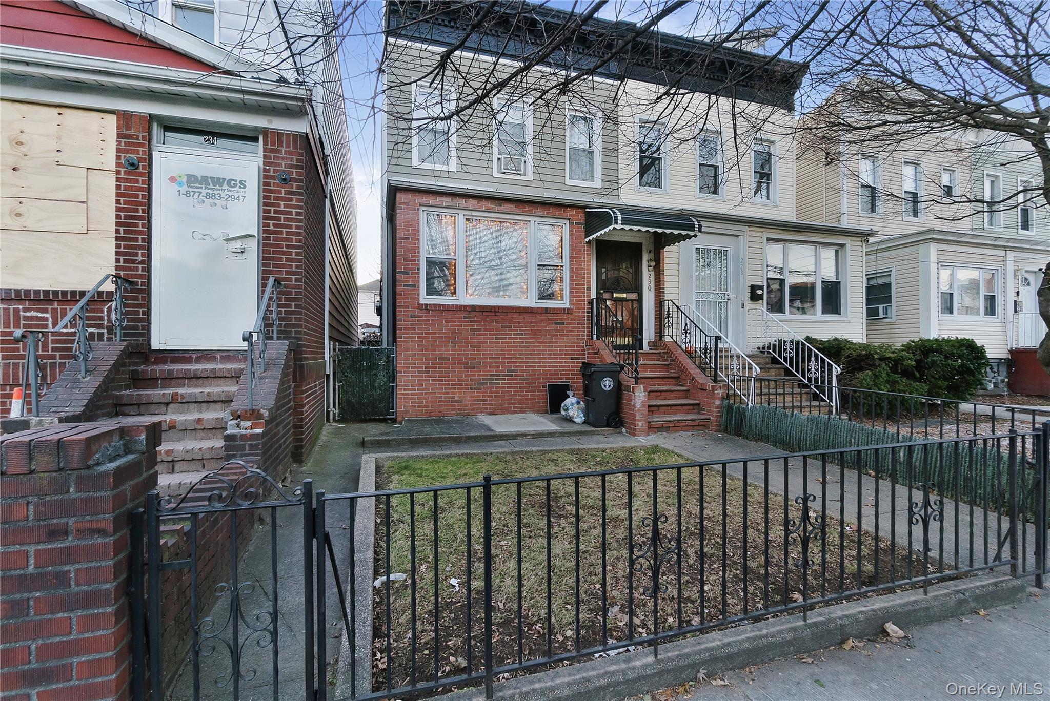 #1 photo, 230 E 42nd Street, Бруклин ‖ Brooklyn , NY 11203
