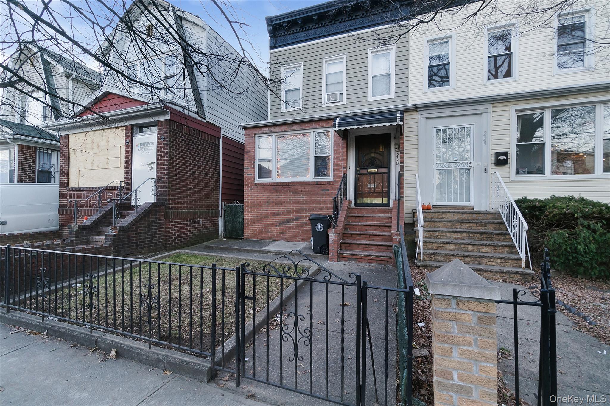 #12 photo, 230 E 42nd Street, Бруклин ‖ Brooklyn , NY 11203