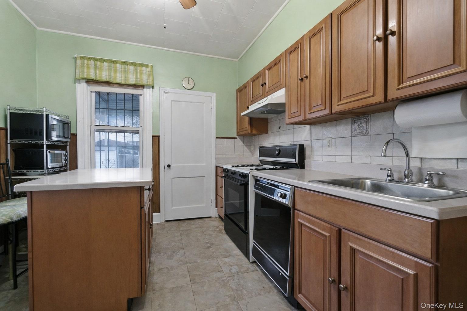 #4 photo, 230 E 42nd Street, Бруклин ‖ Brooklyn , NY 11203