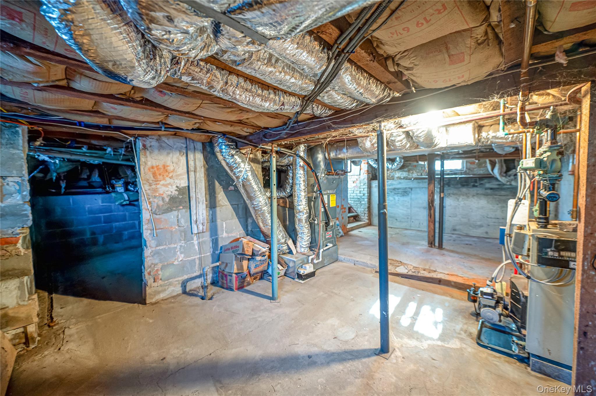 #18 photo, 179 Springville Road, सफ़ोक काउंटी Hampton Bays , NY 11946