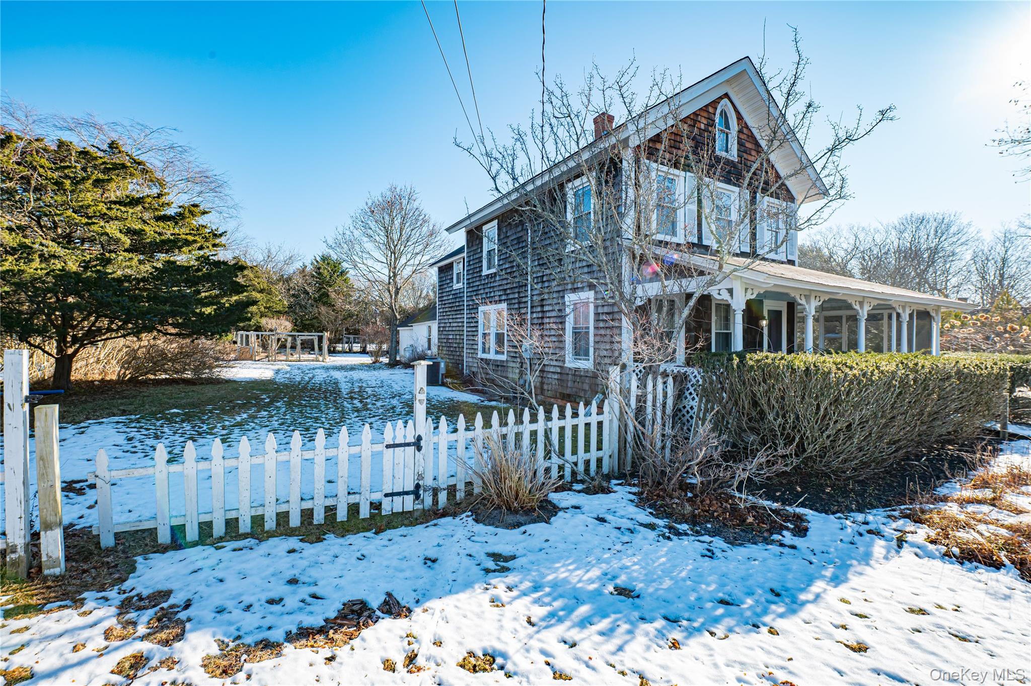 #2 photo, 179 Springville Road, सफ़ोक काउंटी Hampton Bays , NY 11946