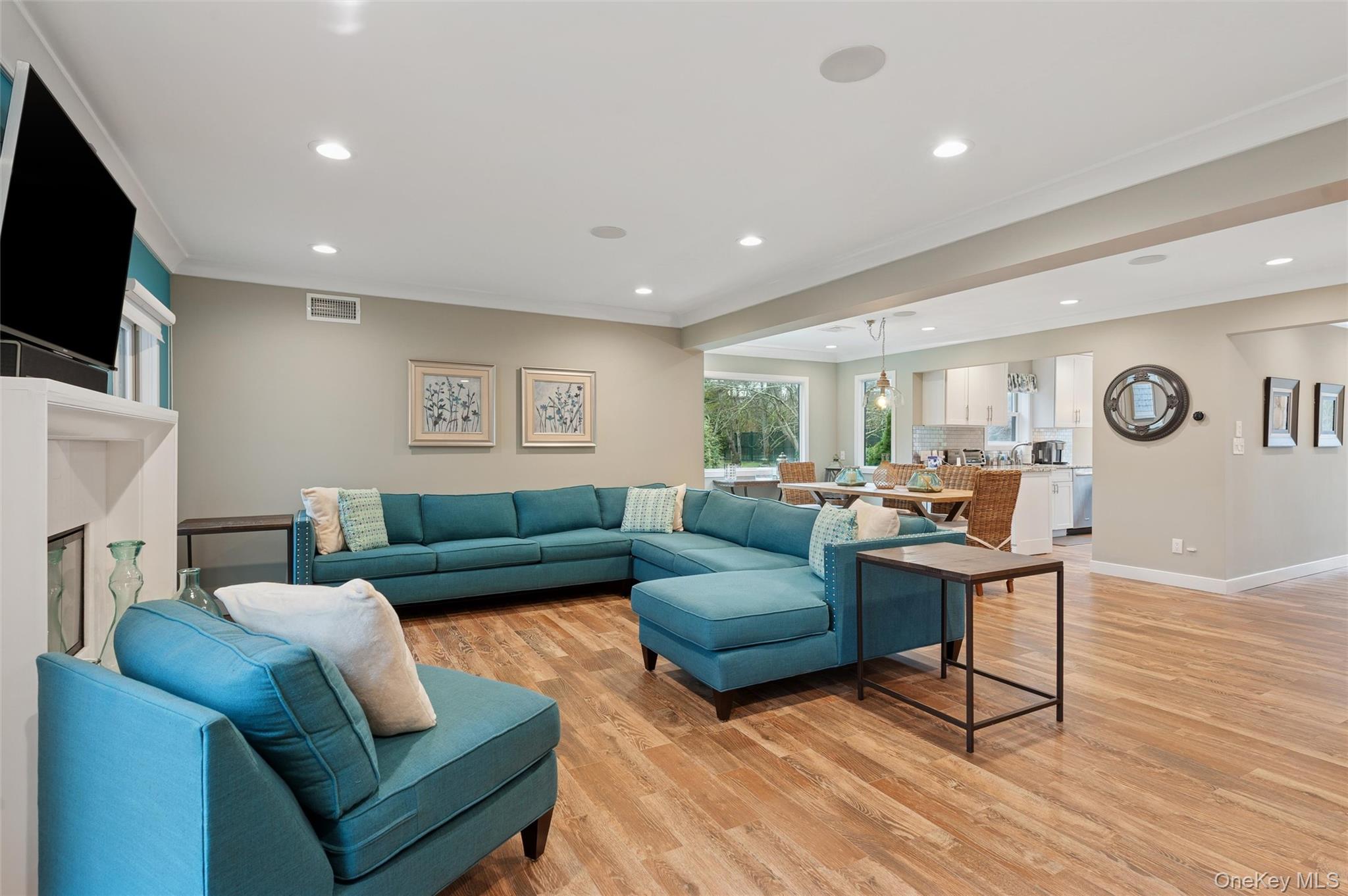 #13 photo, 50 Hubbard Lane, सफ़ोक काउंटी Southampton , NY 11968