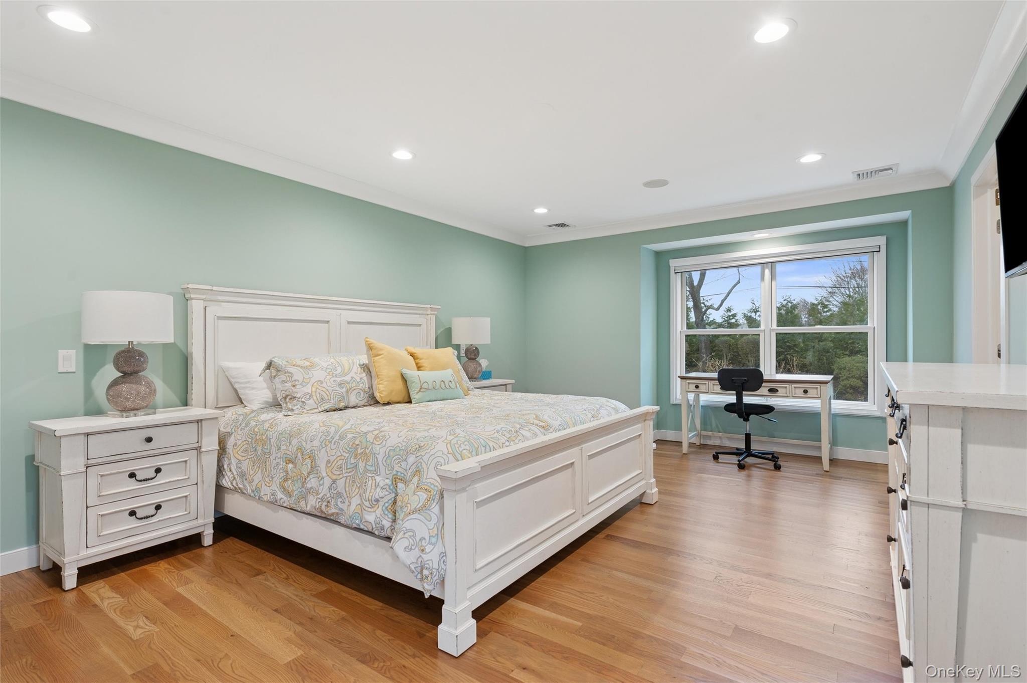 #14 photo, 50 Hubbard Lane, सफ़ोक काउंटी Southampton , NY 11968