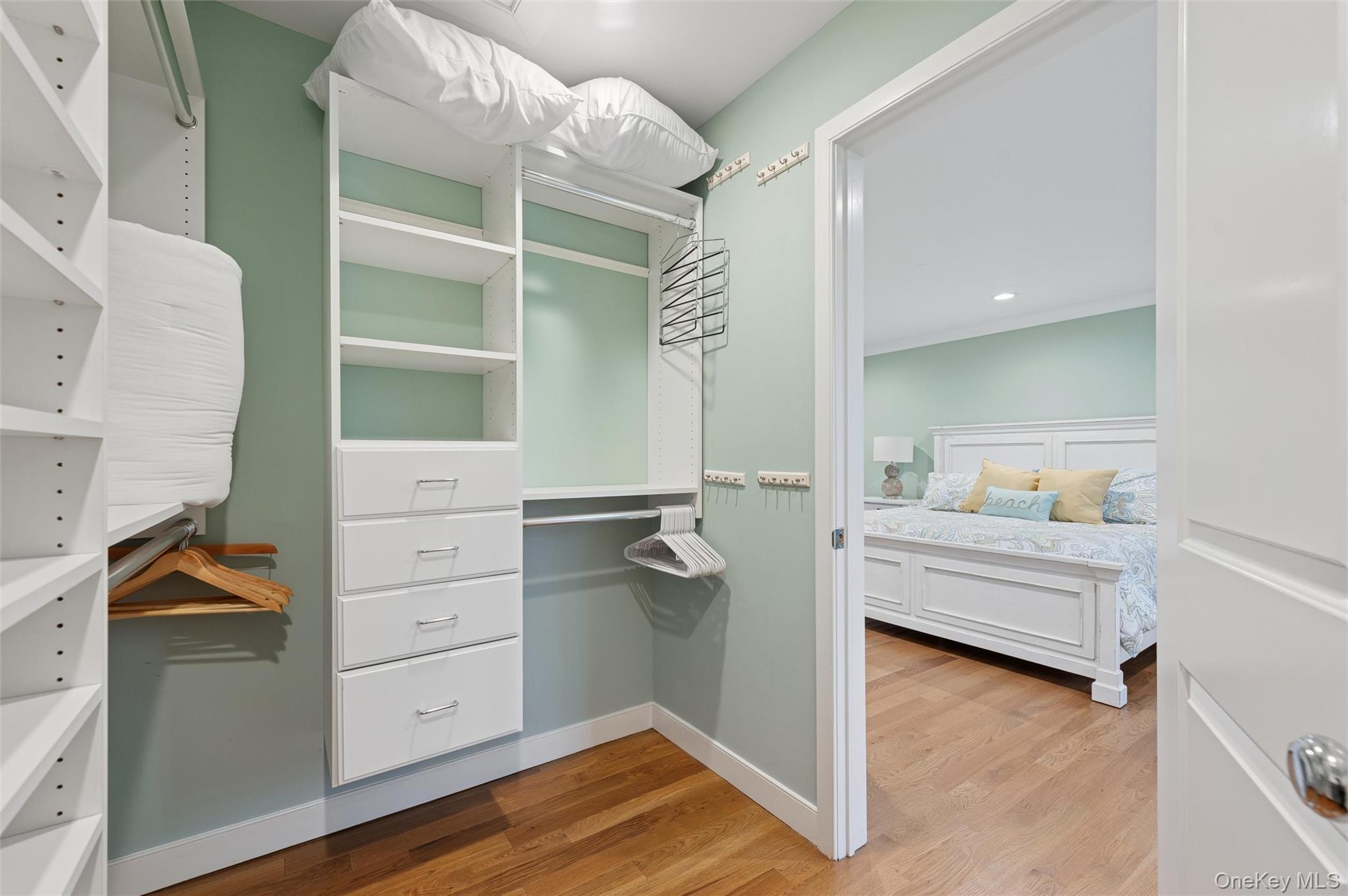 #15 photo, 50 Hubbard Lane, सफ़ोक काउंटी Southampton , NY 11968