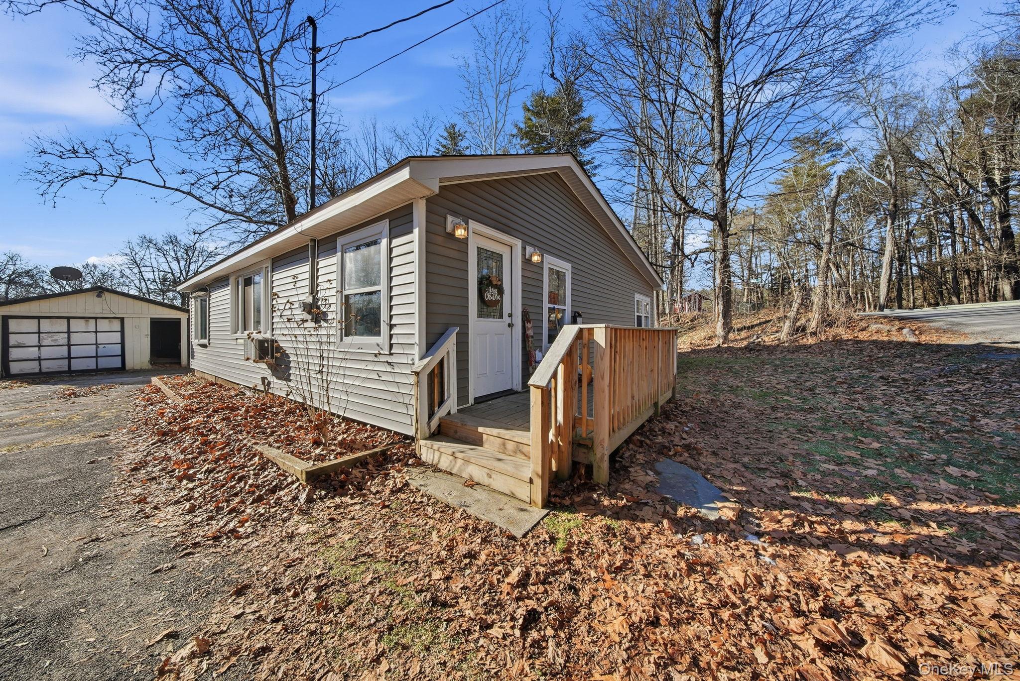 #1 photo, 4 Old Road, Cuddebackville , NY 12729