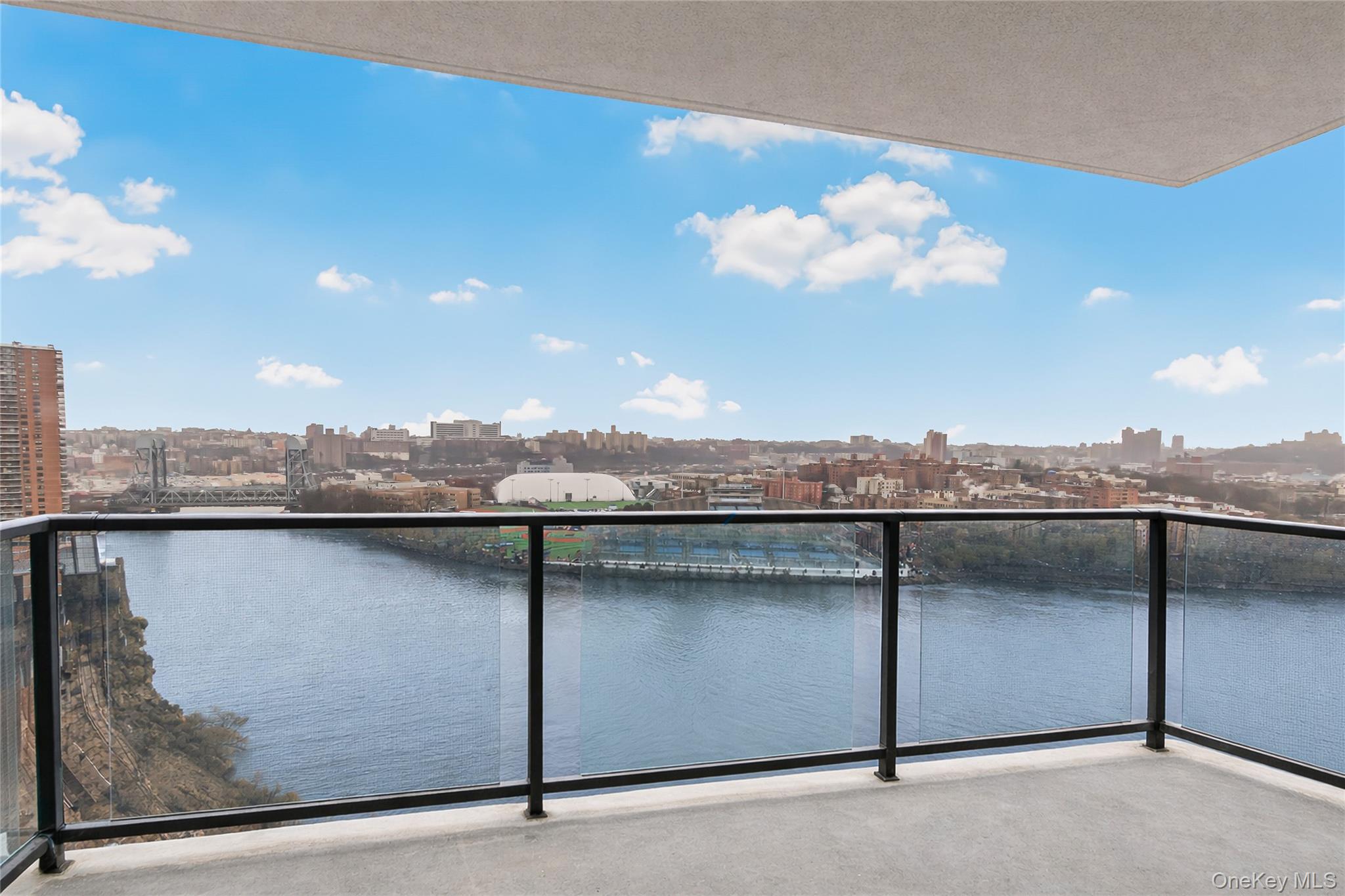 #1 photo, 2500 Johnson Avenue, ब्रोंक्स Bronx , NY 10463