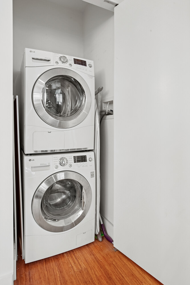 #9 photo, 305 W 16TH Street, Манхэттен ‖ Chelsea , NY 10011