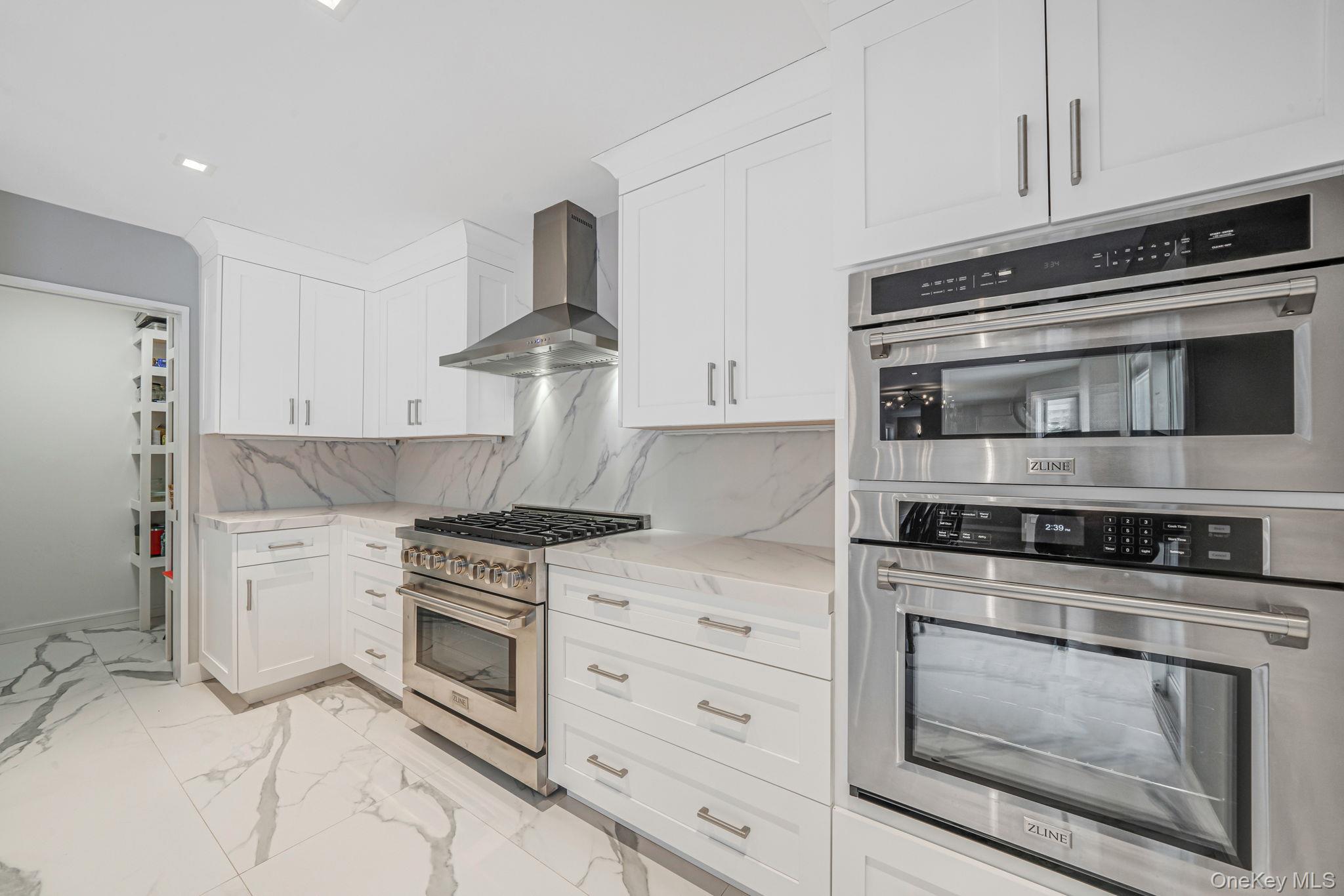 #13 photo, 7 Sander Court, Саффолк ‖ Middle Island , NY 11953