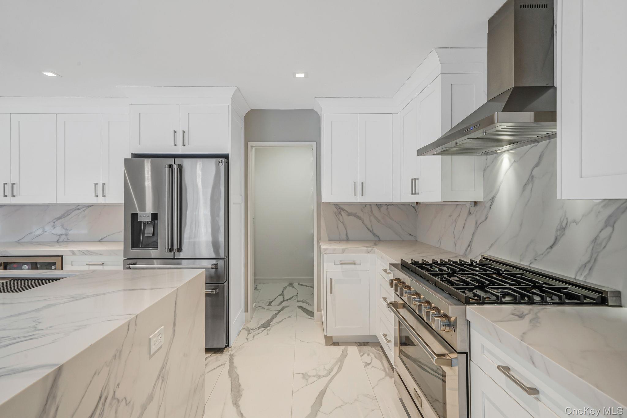 #14 photo, 7 Sander Court, Саффолк ‖ Middle Island , NY 11953