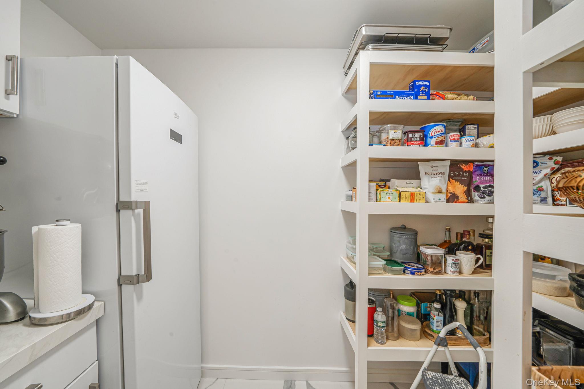 #16 photo, 7 Sander Court, Саффолк ‖ Middle Island , NY 11953