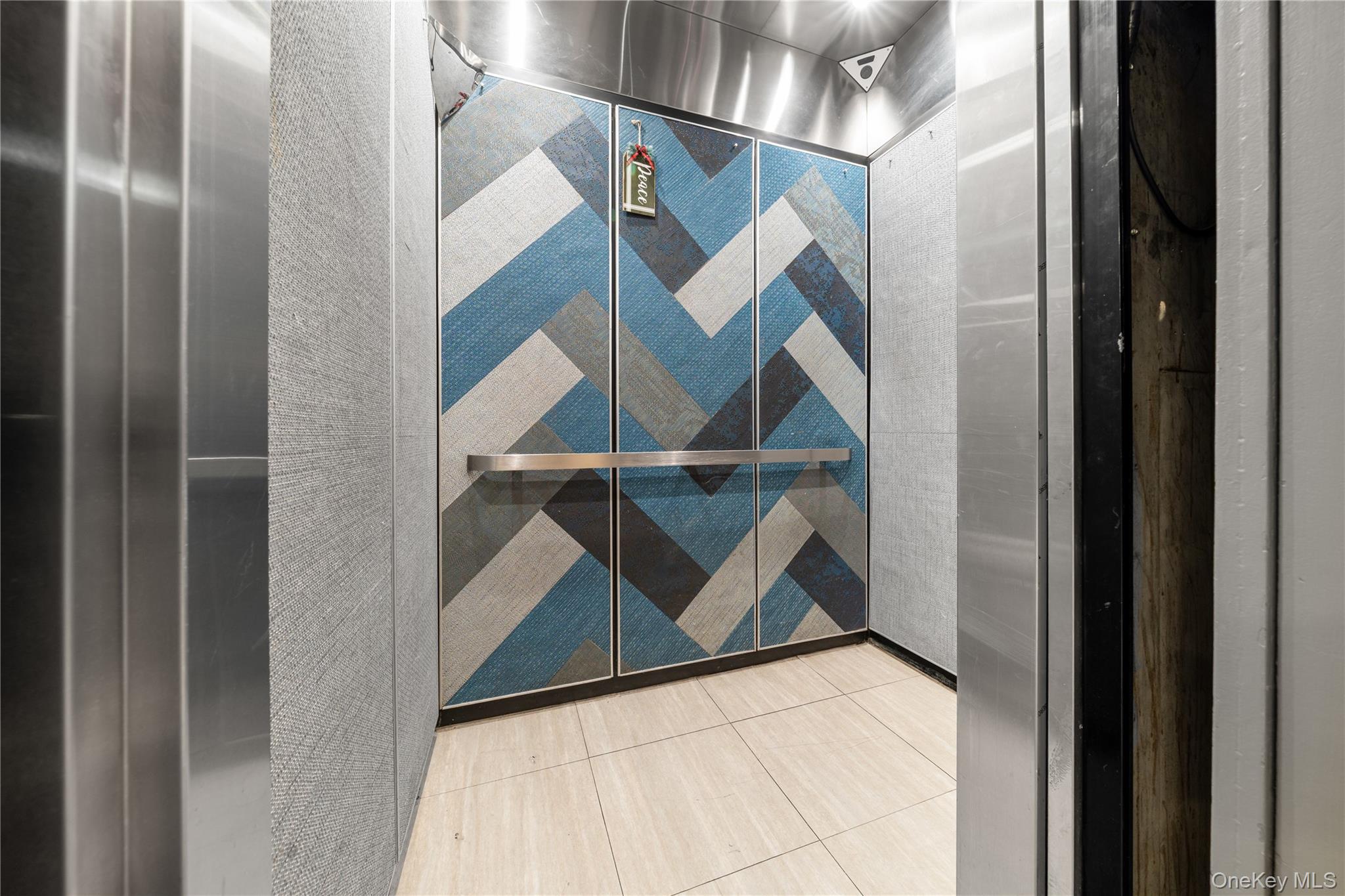 #6 photo, 99-32 66th Road, קווינס Rego Park , NY 11374