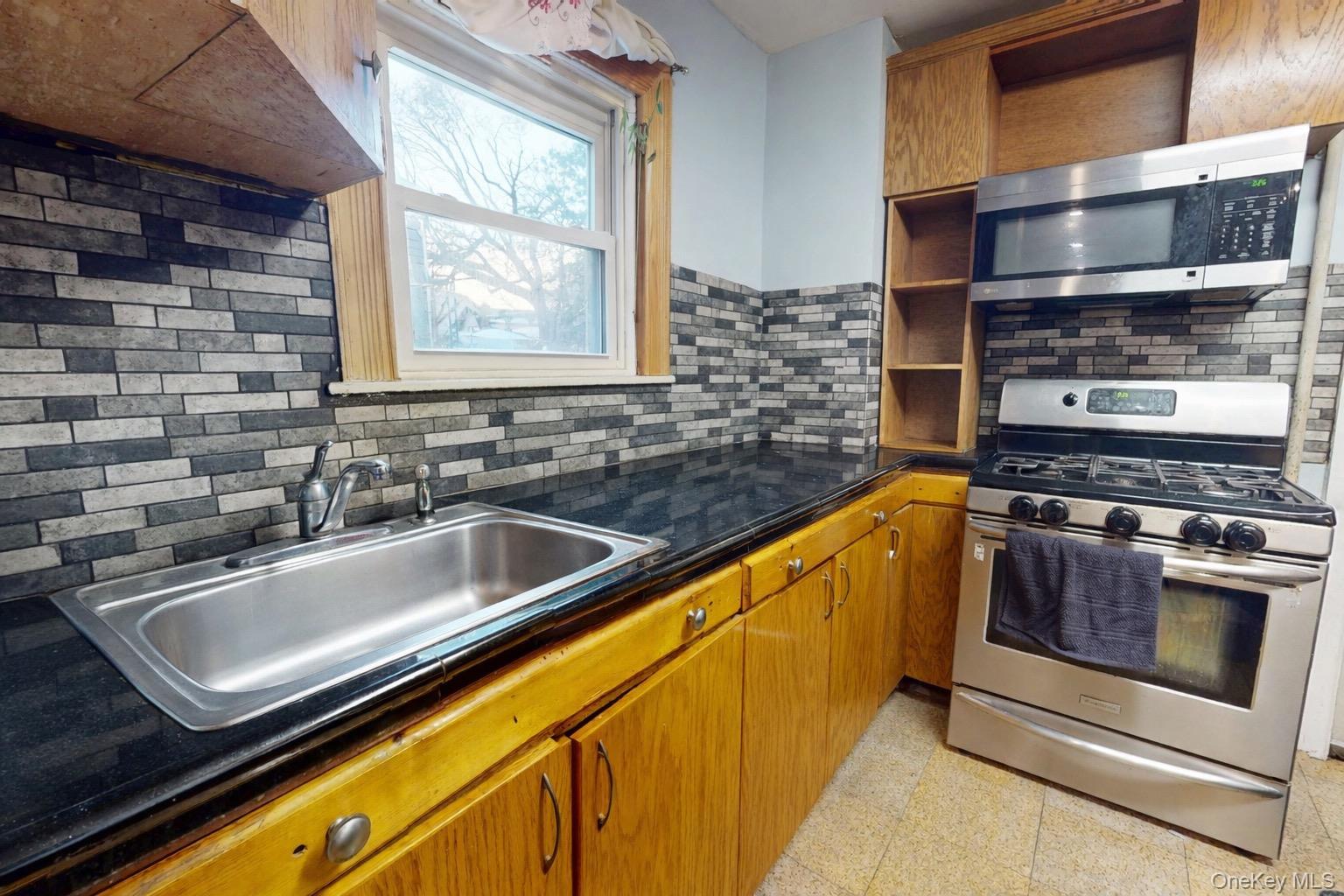 #10 photo, 9456 199th Street, Куинс ‖ Hollis , NY 11423