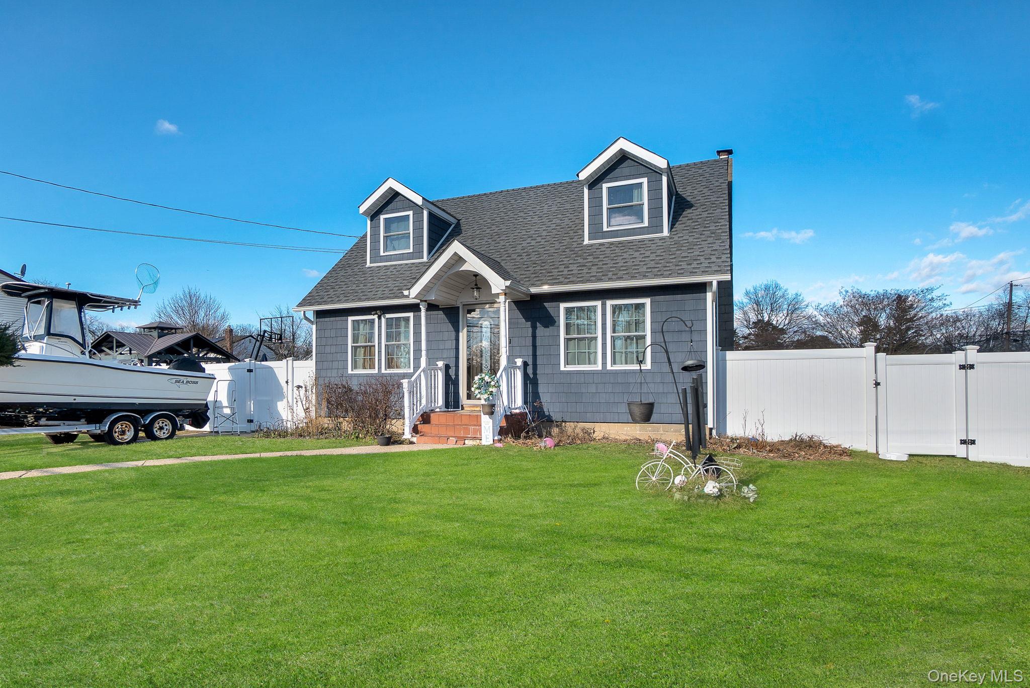 #2 photo, 91 Cedar Road, Саффолк ‖ Amityville , NY 11701