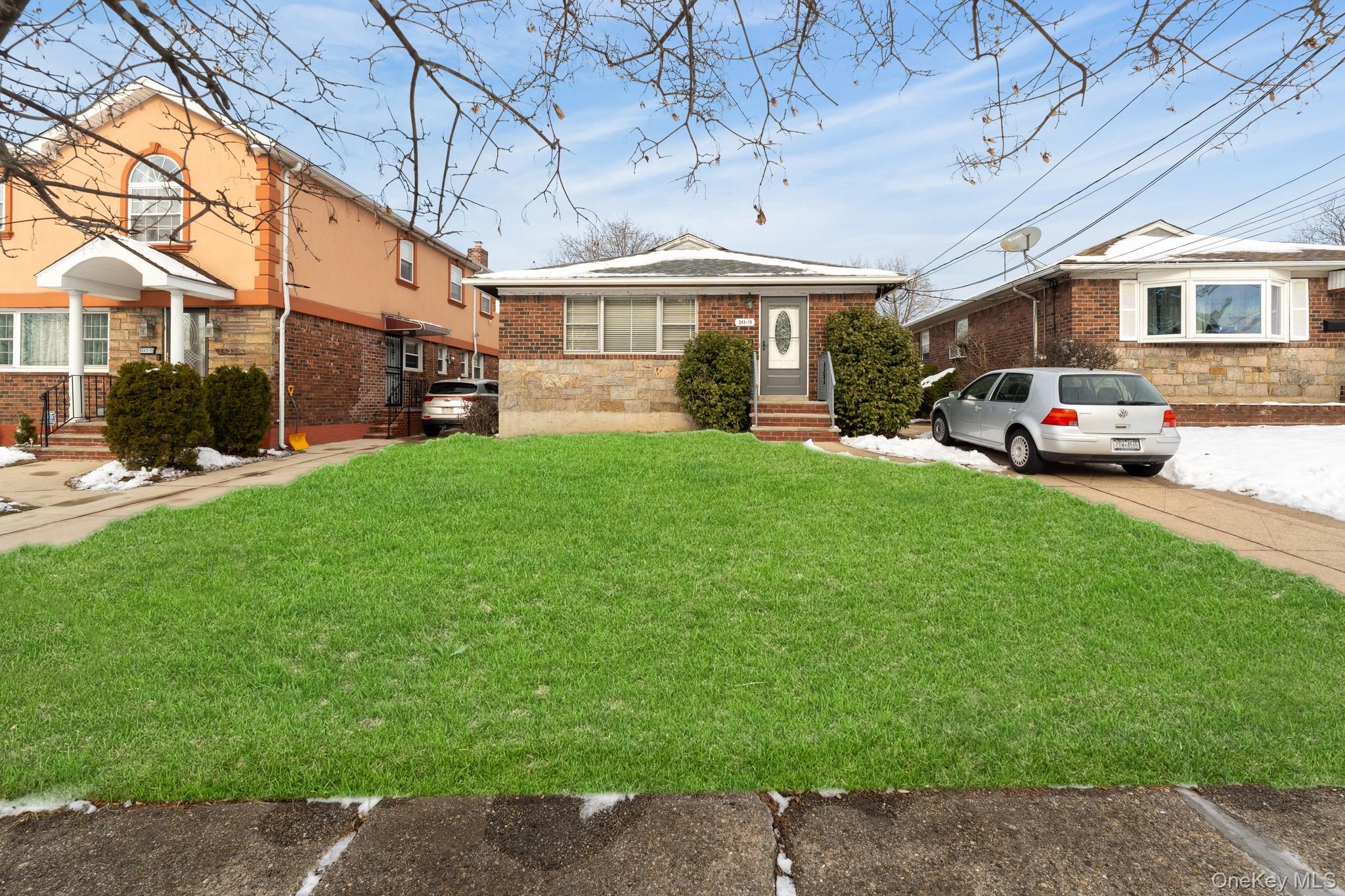 #13 photo, 243-19 129th Avenue, קווינס Rosedale , NY 11422