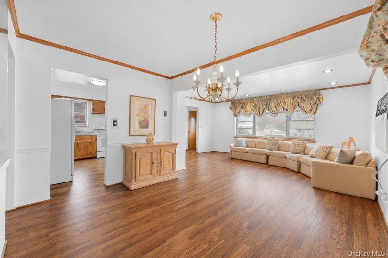 #20 photo, 243-19 129th Avenue, קווינס Rosedale , NY 11422