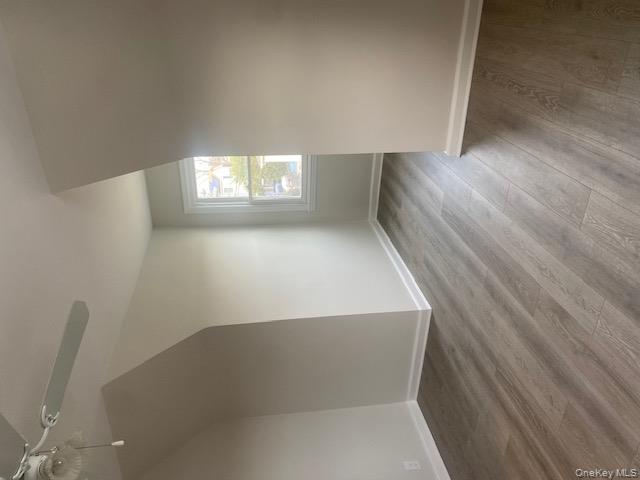 #12 photo, 12 Bayview Avenue, Нассау ‖ Bayville , NY 11709