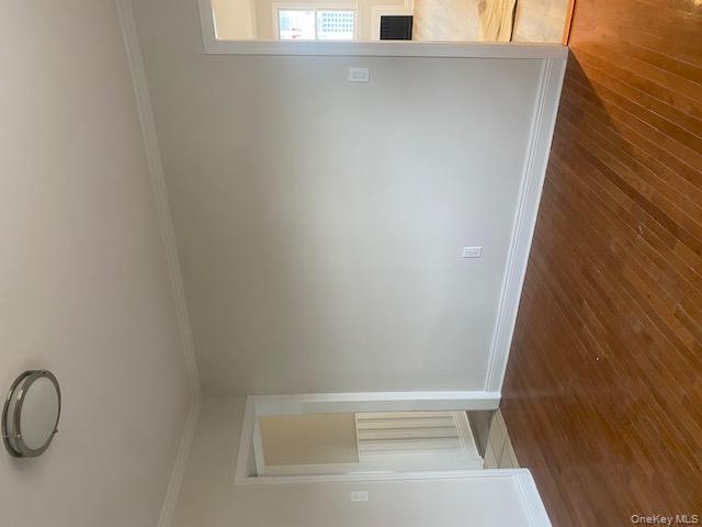 #8 photo, 12 Bayview Avenue, Нассау ‖ Bayville , NY 11709