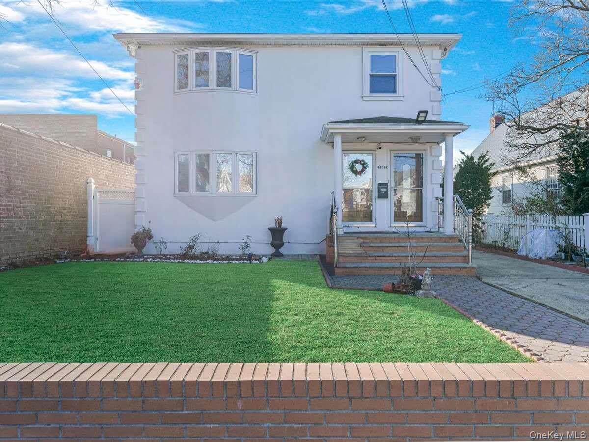 #1 photo, 34-32 205th Street, كوينز Bayside , NY 11361