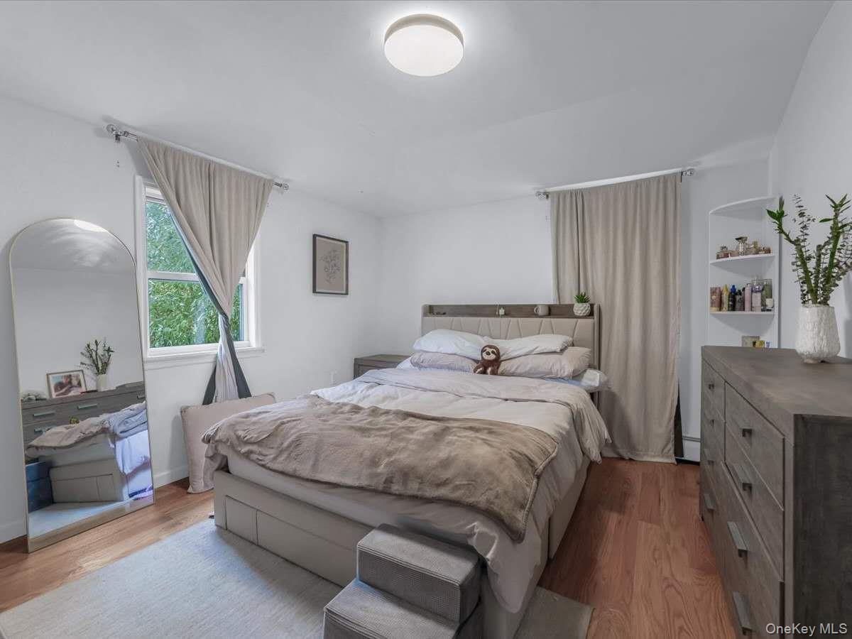 #7 photo, 34-32 205th Street, كوينز Bayside , NY 11361