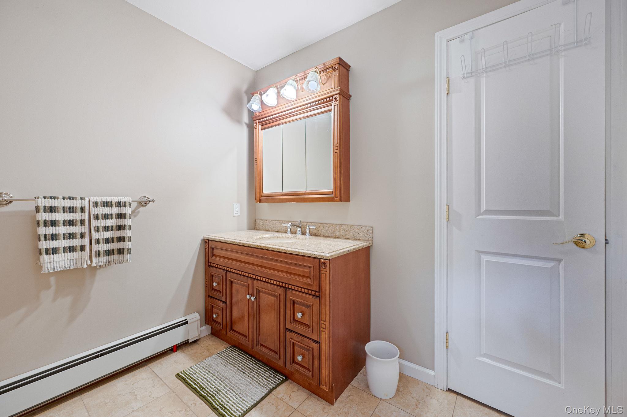 #20 photo, 106 Springdale Drive, सफ़ोक काउंटी Ronkonkoma , NY 11779