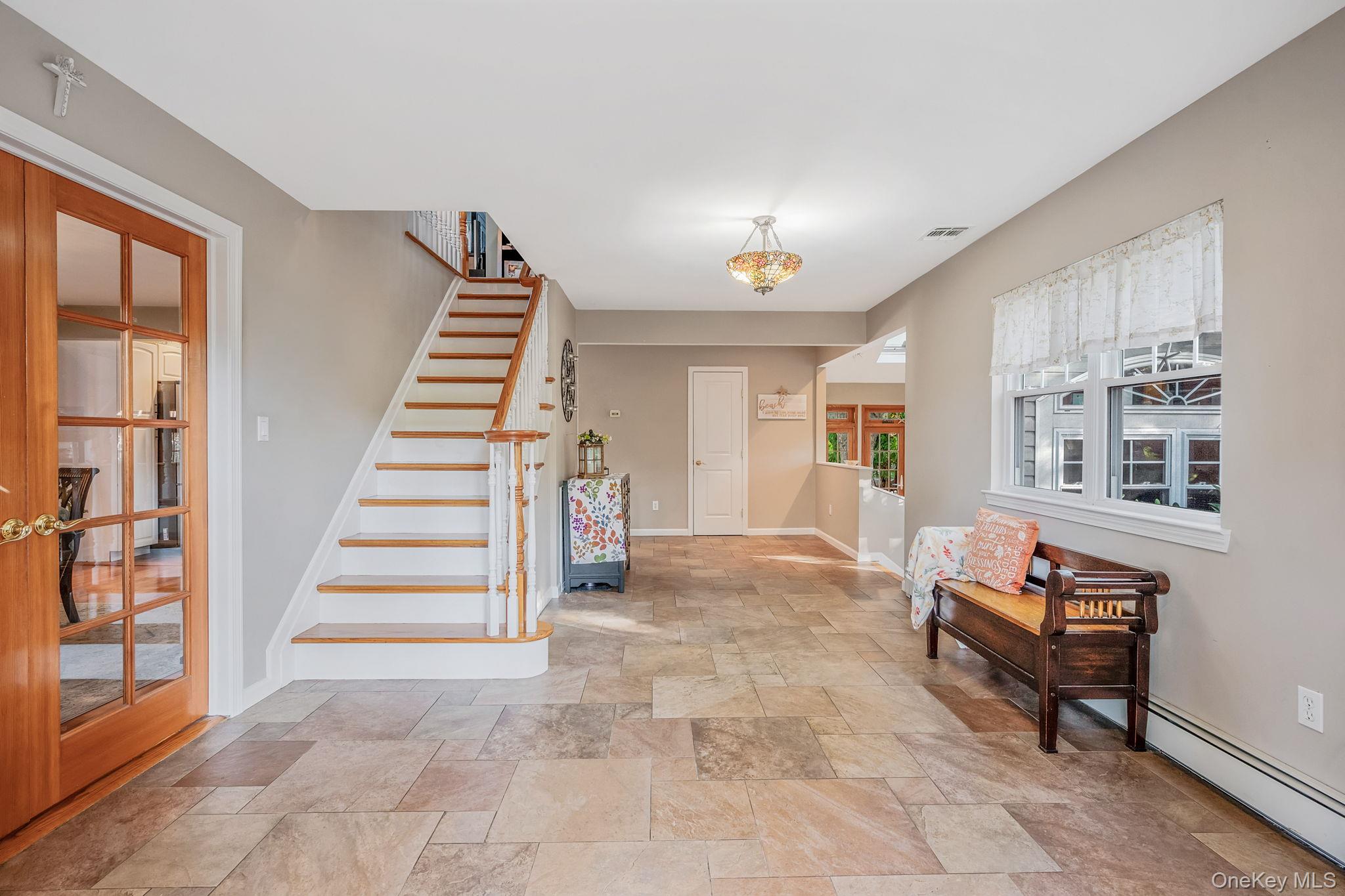 #5 photo, 106 Springdale Drive, सफ़ोक काउंटी Ronkonkoma , NY 11779