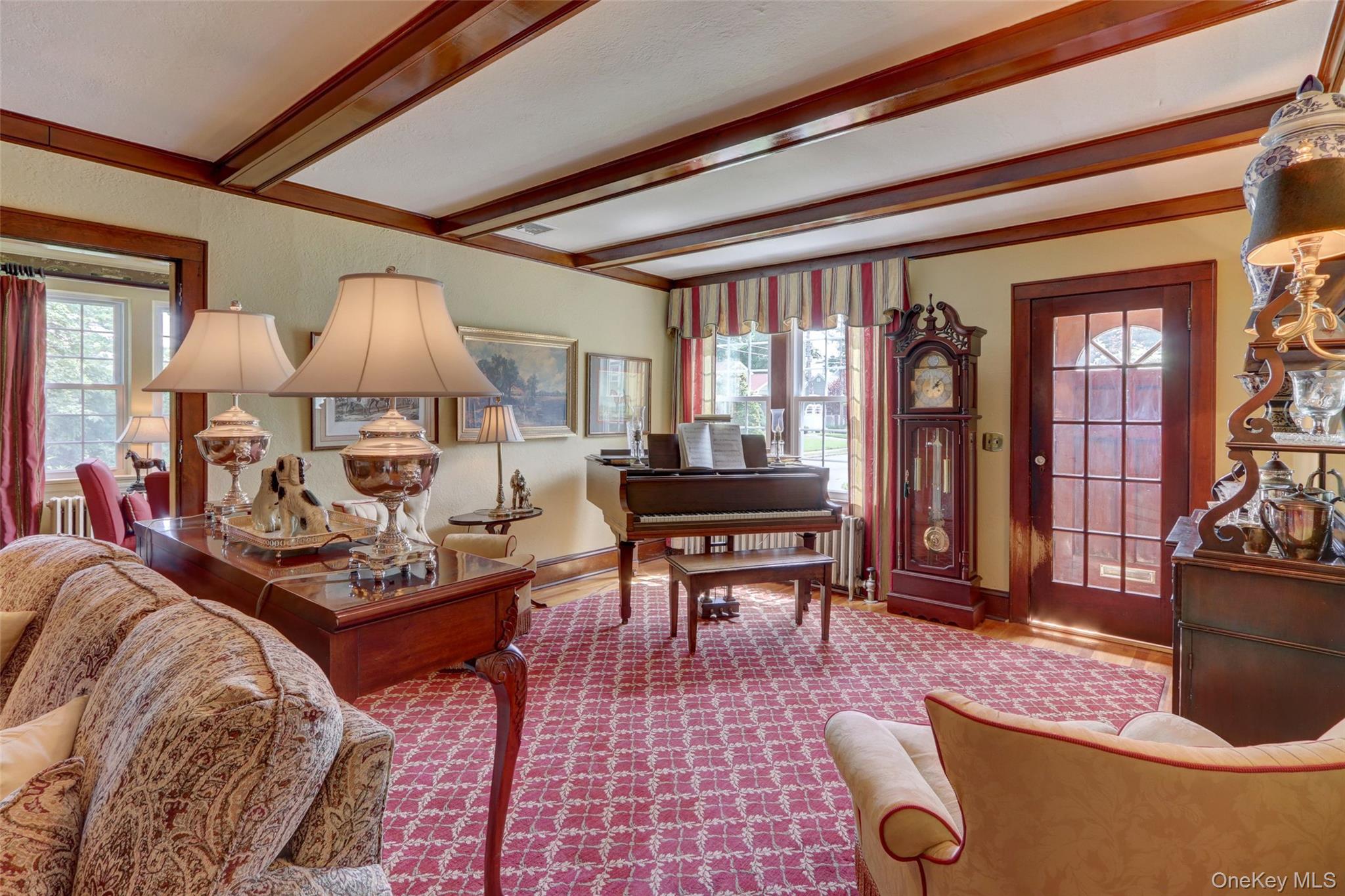 #17 photo, 205 hempstead Avenue, Нассау ‖ Malverne , NY 11565