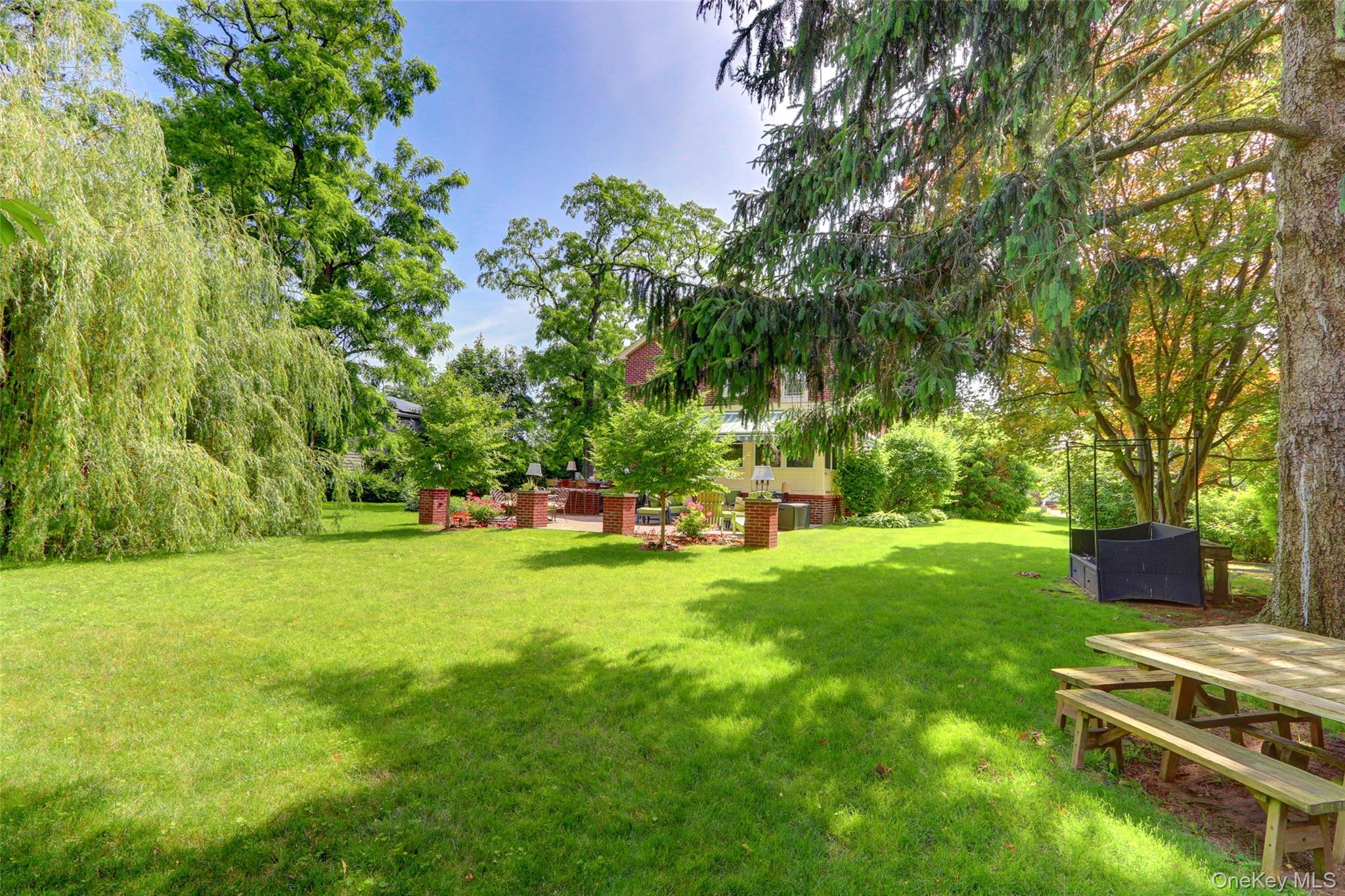 #8 photo, 205 hempstead Avenue, Нассау ‖ Malverne , NY 11565