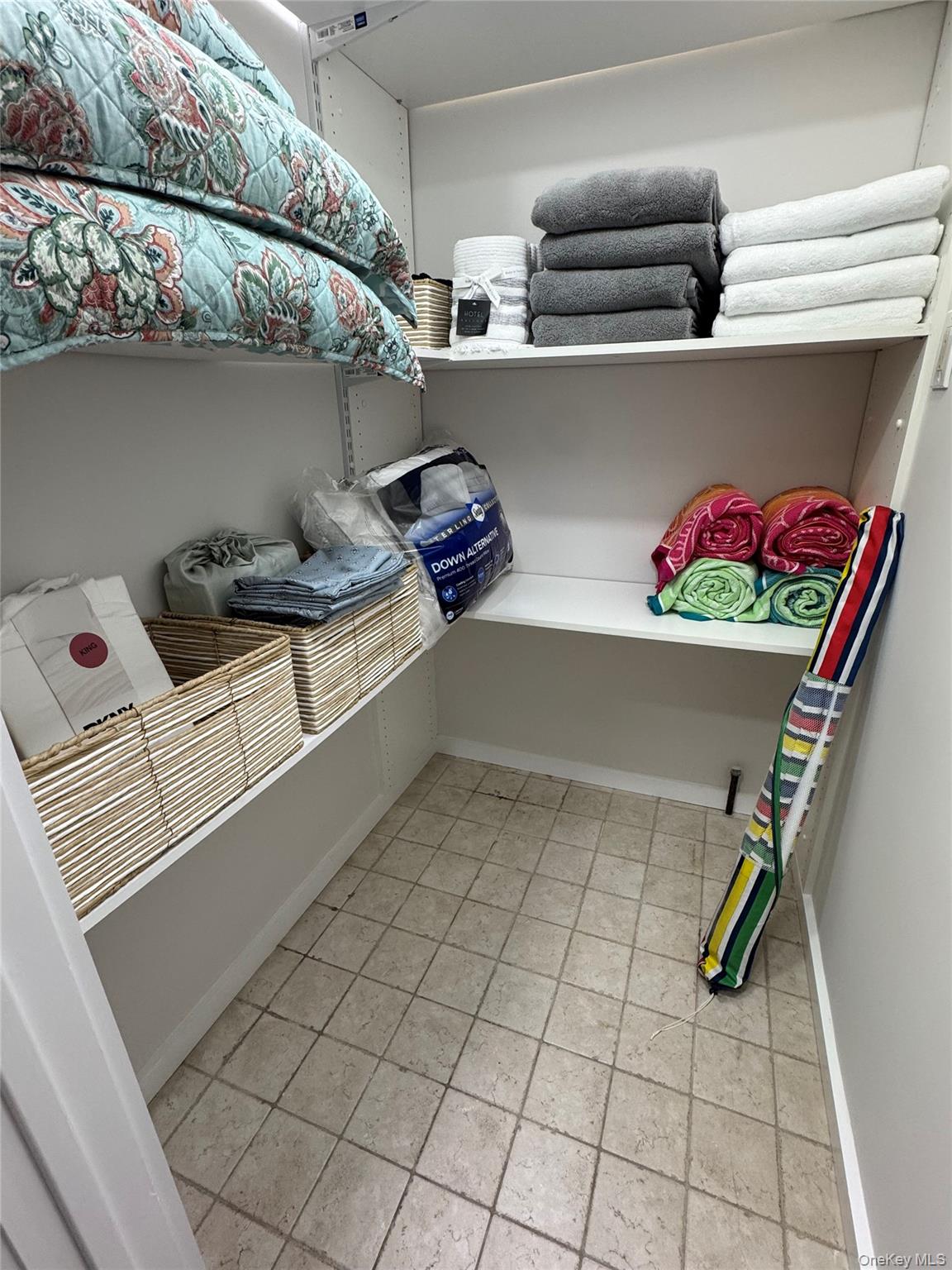 #5 photo, 49 Canoe Place Road, 东长岛 Hampton Bays , NY 11946