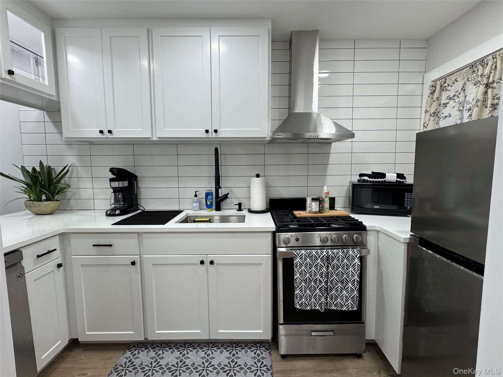 #7 photo, 49 Canoe Place Road, 东长岛 Hampton Bays , NY 11946