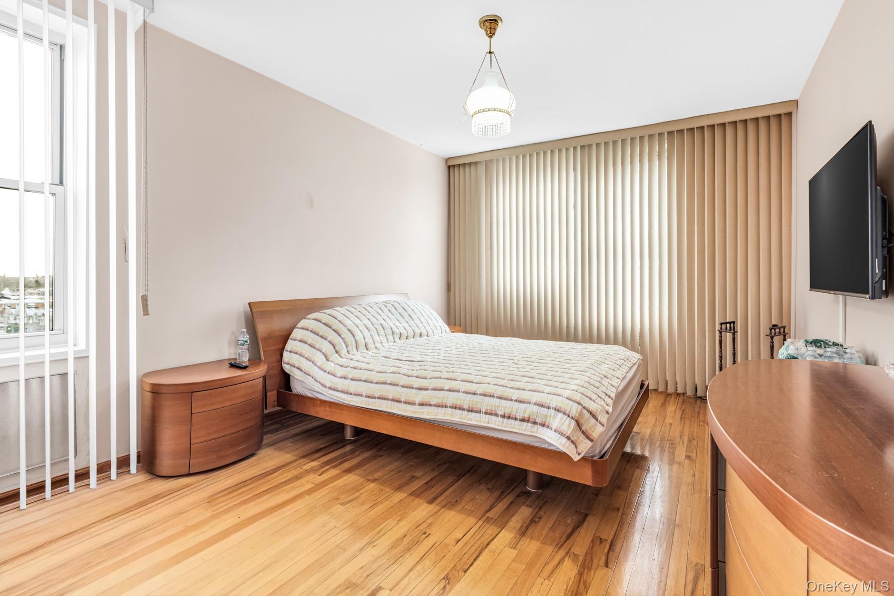 #15 photo, 2600 E 21st Street, Бруклин ‖ Brooklyn , NY 11235