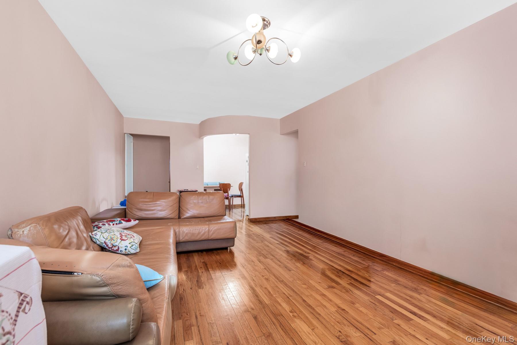 #4 photo, 2600 E 21st Street, Бруклин ‖ Brooklyn , NY 11235