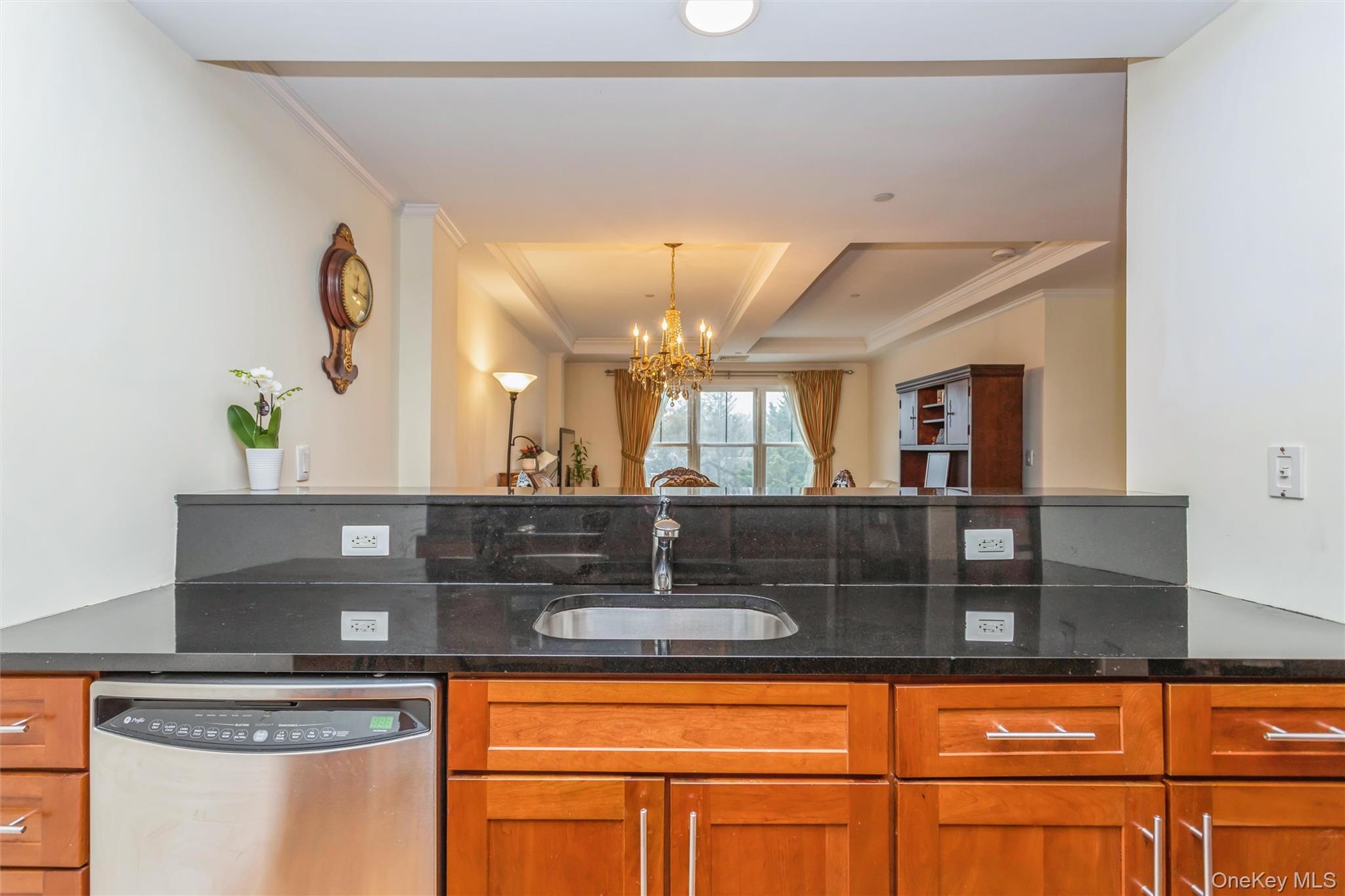 #10 photo, 225 Stanley Avenue, Mamaroneck , NY 10543