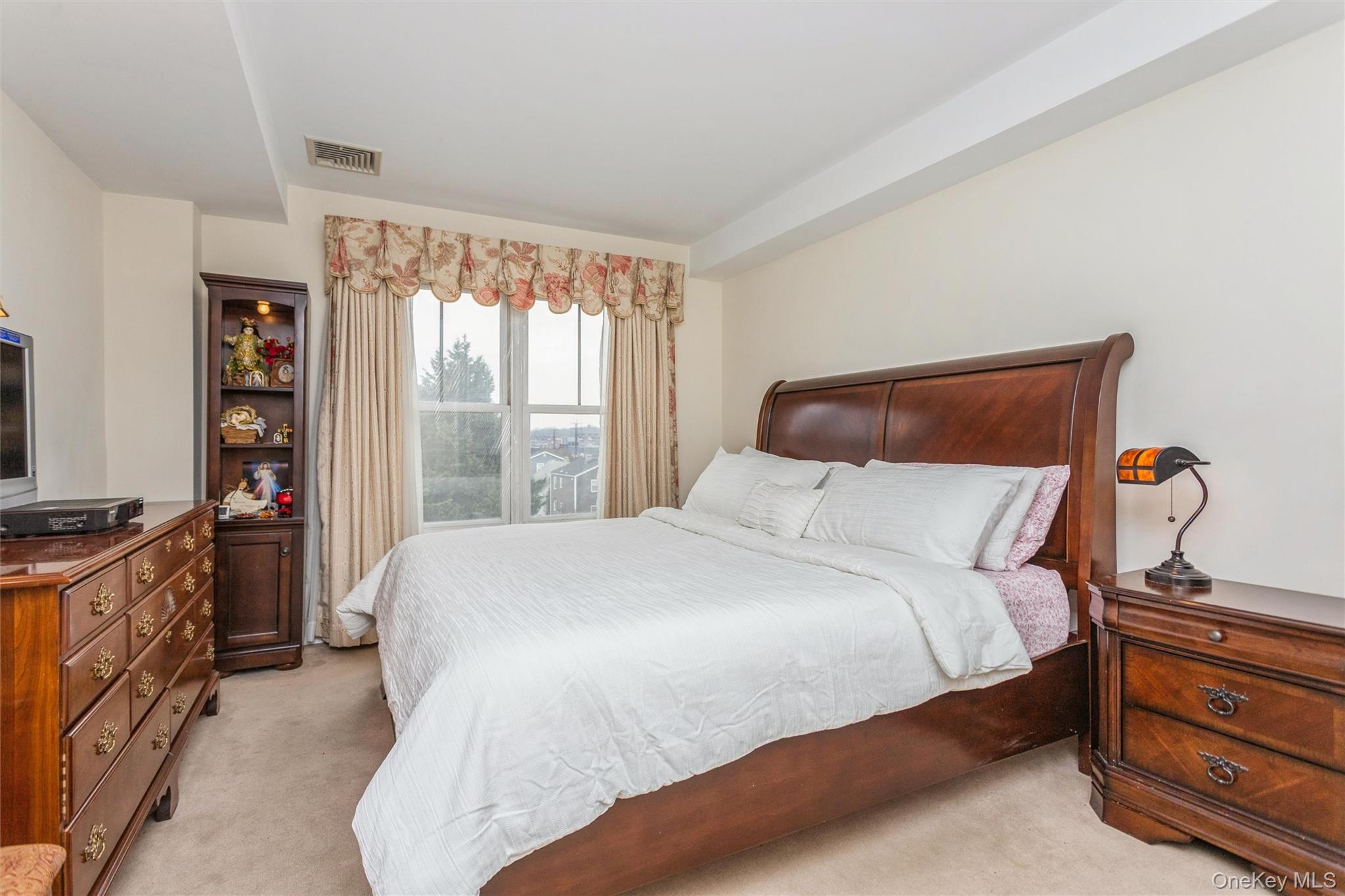 #11 photo, 225 Stanley Avenue, Mamaroneck , NY 10543