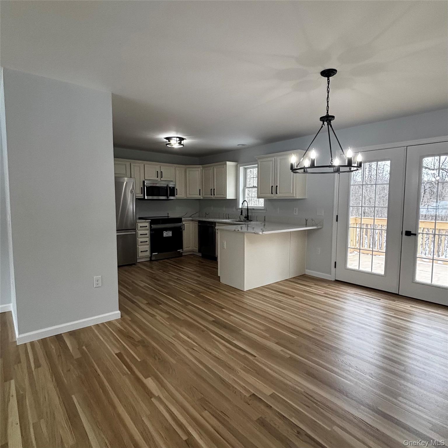 #20 photo, 35 Pioneer Road, Gardiner , NY 12525